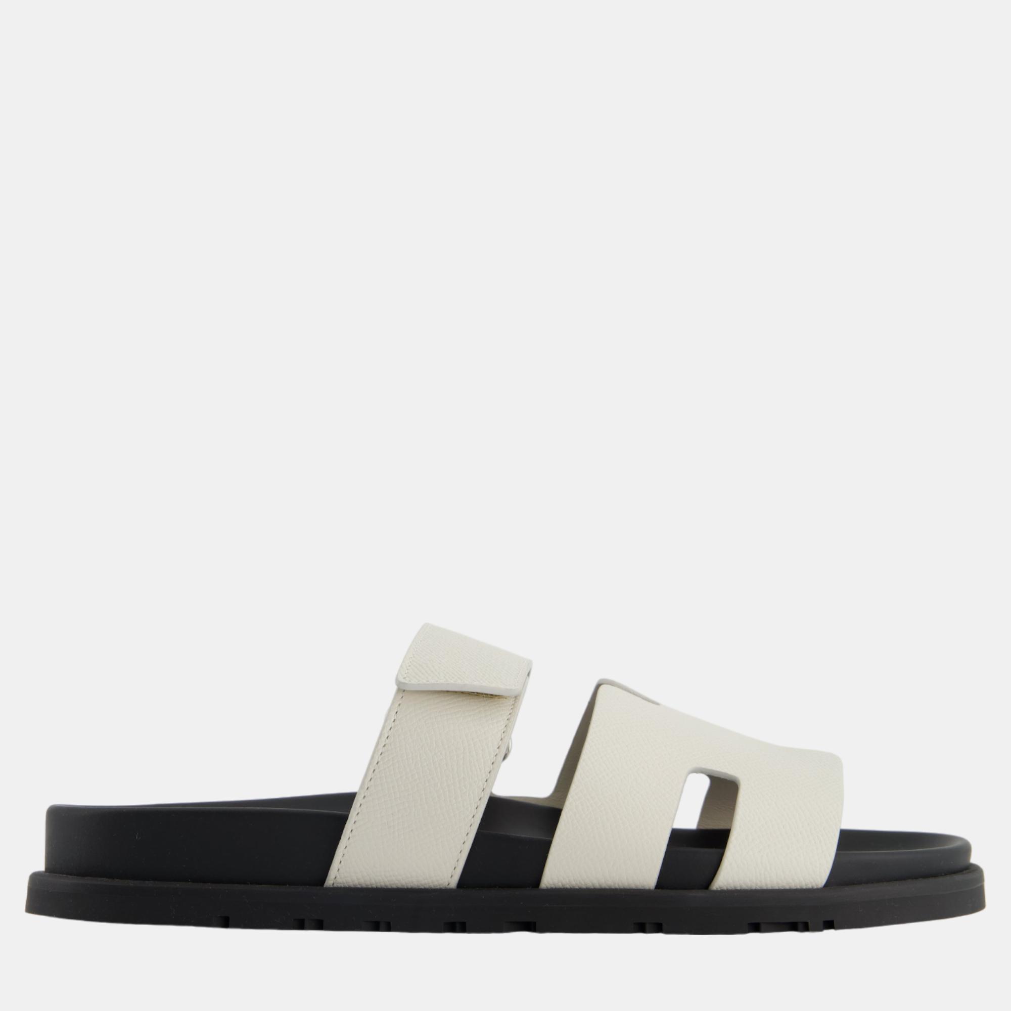 

Hermes Gris Neve Epsom Leather Chypre Sandals Size, White