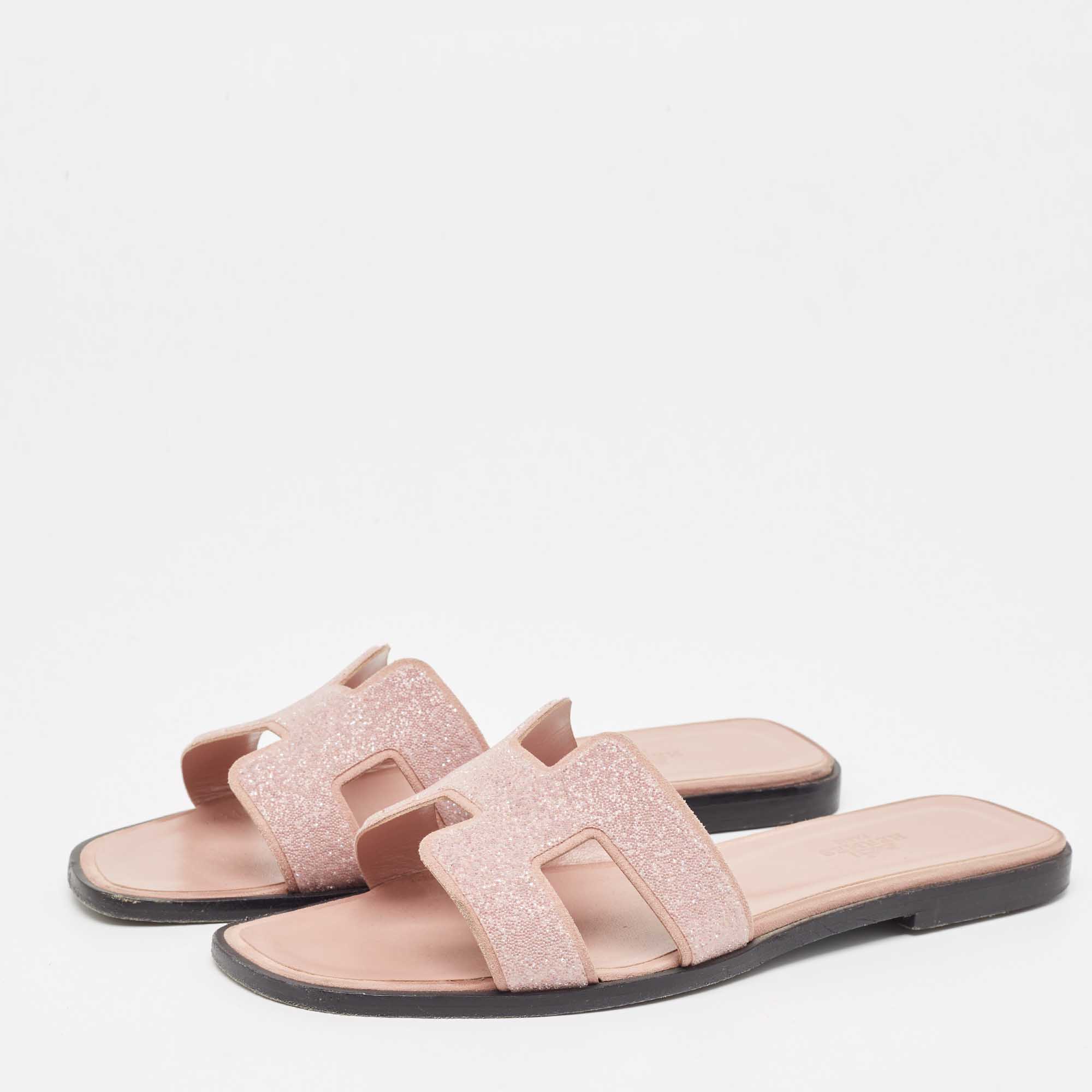 

Hermes Pink Crystals Oran Flat Slides Size