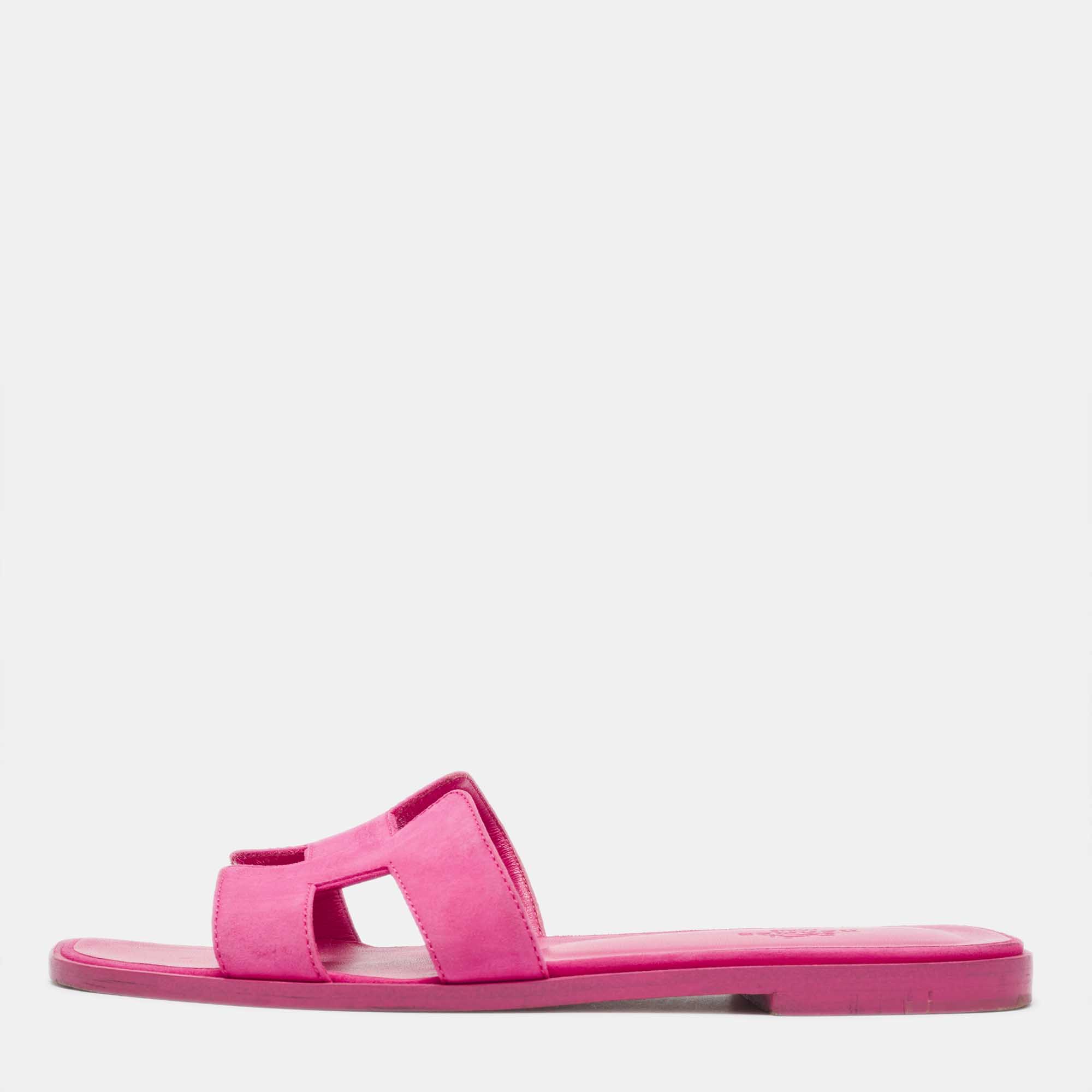 مملوكة مسبقًا Hermes Pink Suede Oran Flat Slides Size 37