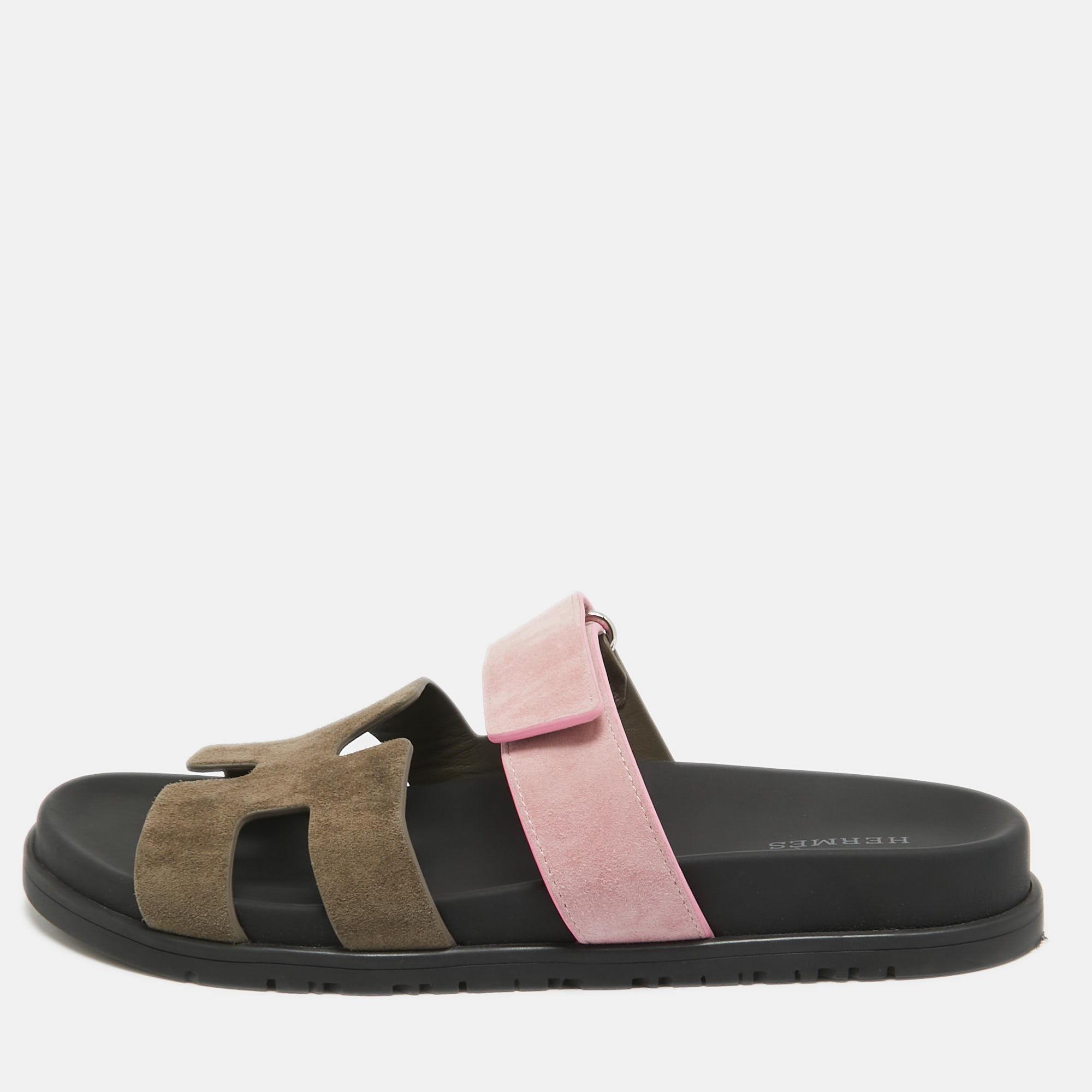 

Hermès Grey/Pink Suede Chypre Slides Size