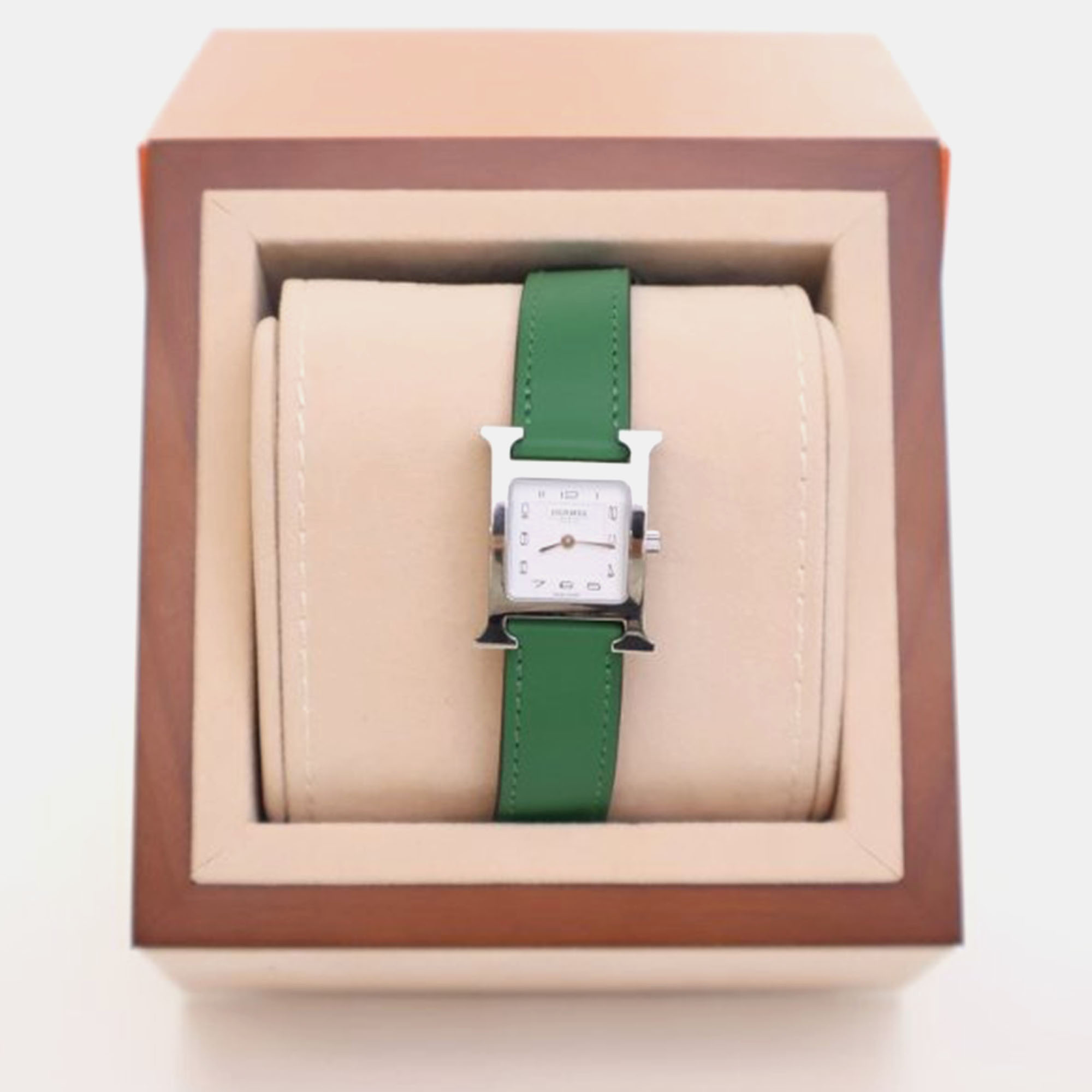 

Hermes Heure H Quartz White Stainless Steel Women's Wristwatch 21 mm, Silver
