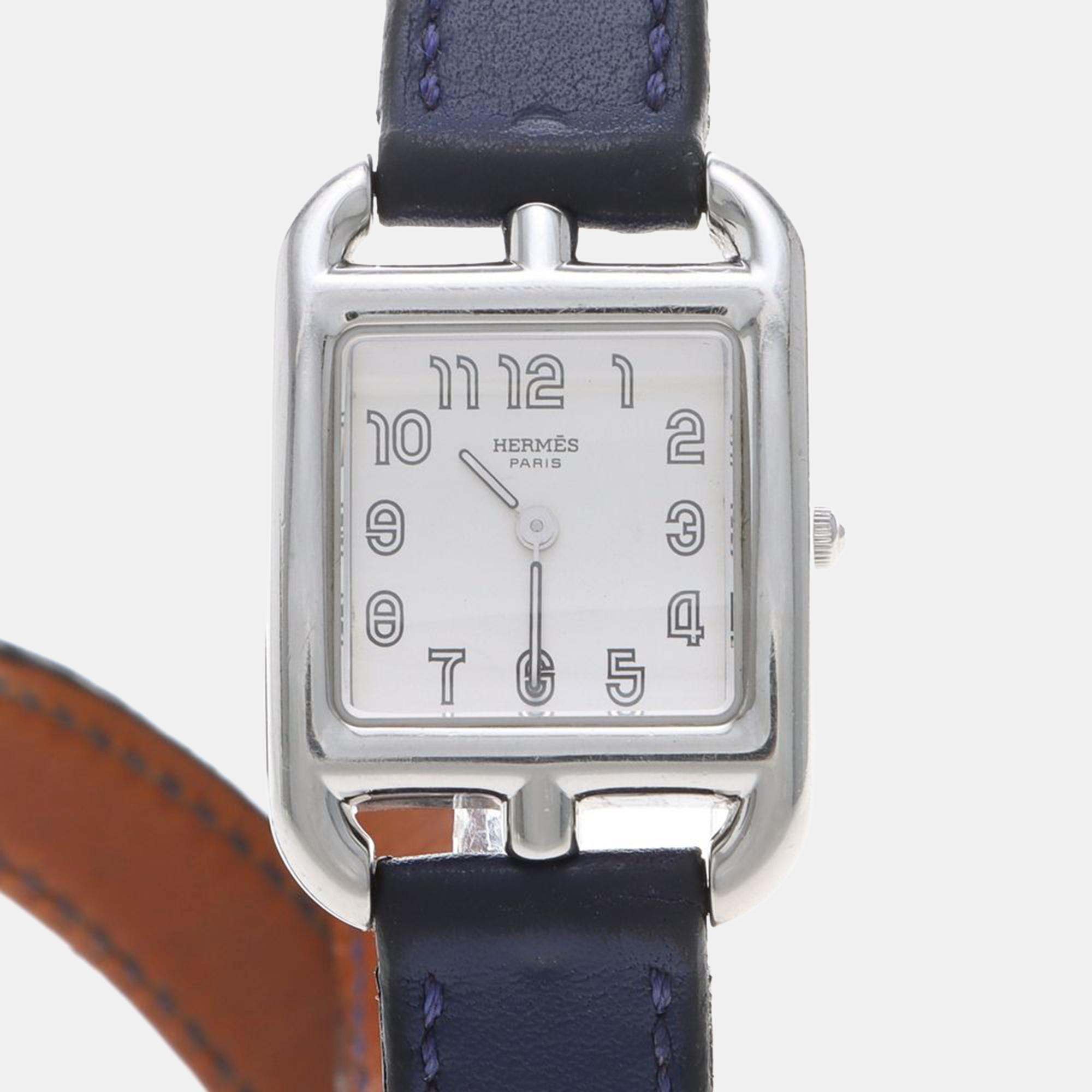 Click to view more detailed imagery on our partner's website Pre-owned Hermes Cape Cod Cc1.210 Quartz White Stainless Steel Women's Wristwatch 23mm