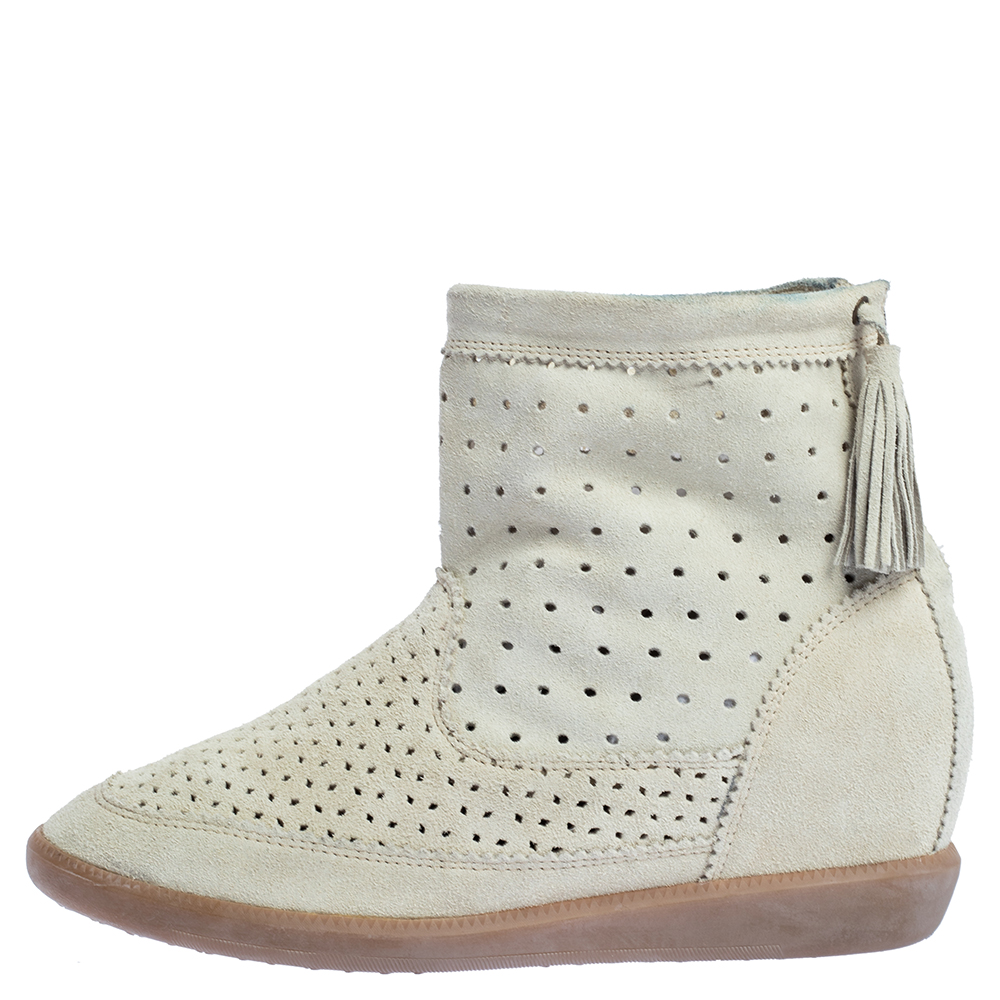 

Isabel Marant Cream Perforated Suede Basley Ankle Boots Size