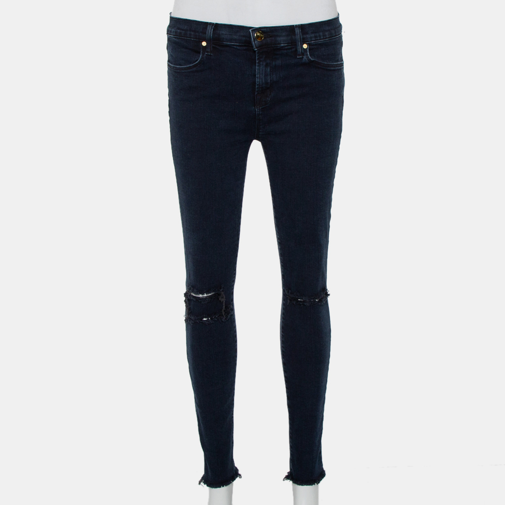 Expect comfortable fits high quality and effortless style from J Brand. This pair of J Brand jeans for women ensures a casual style that is full of ease. Made using a cotton blend the pair has a skinny fit front button zip closure and a distressed finish.