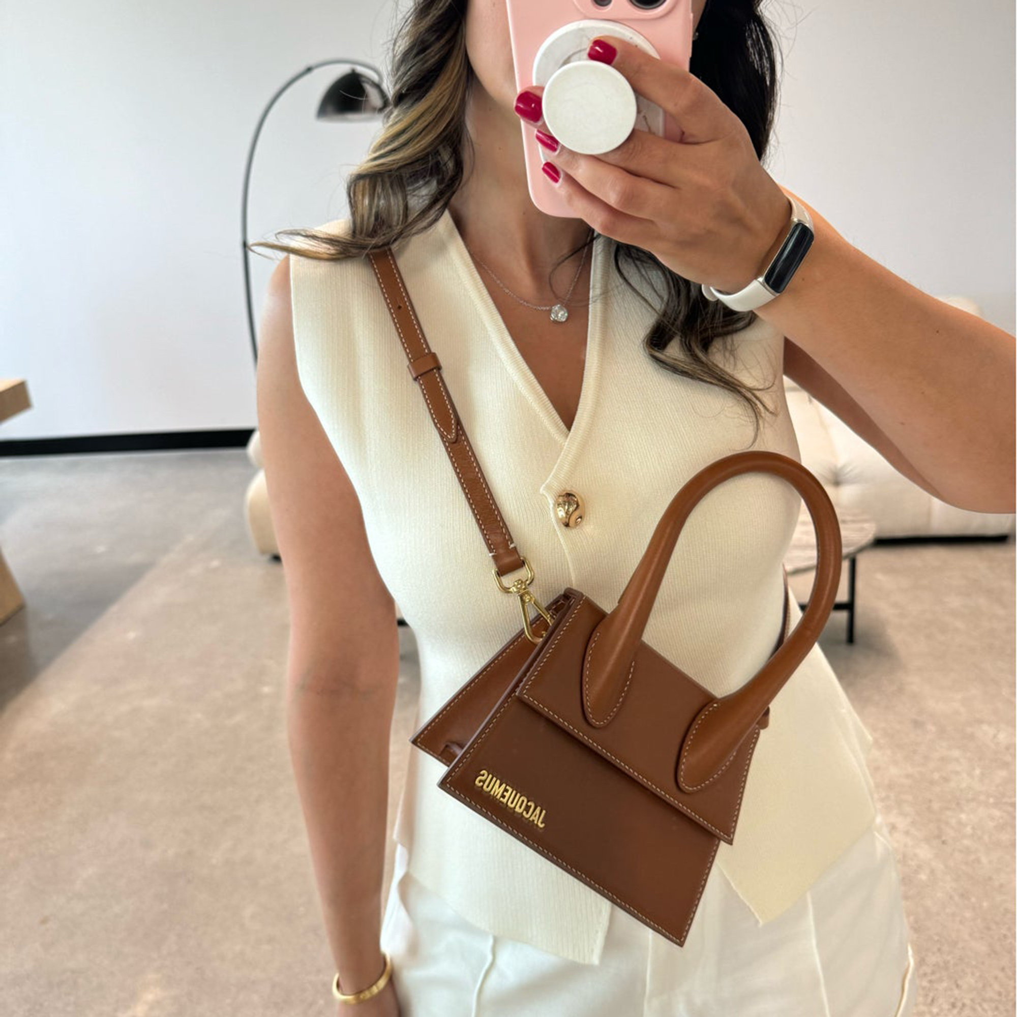 

Jacquemus Cognac Brown Moyen Chiquito Bag