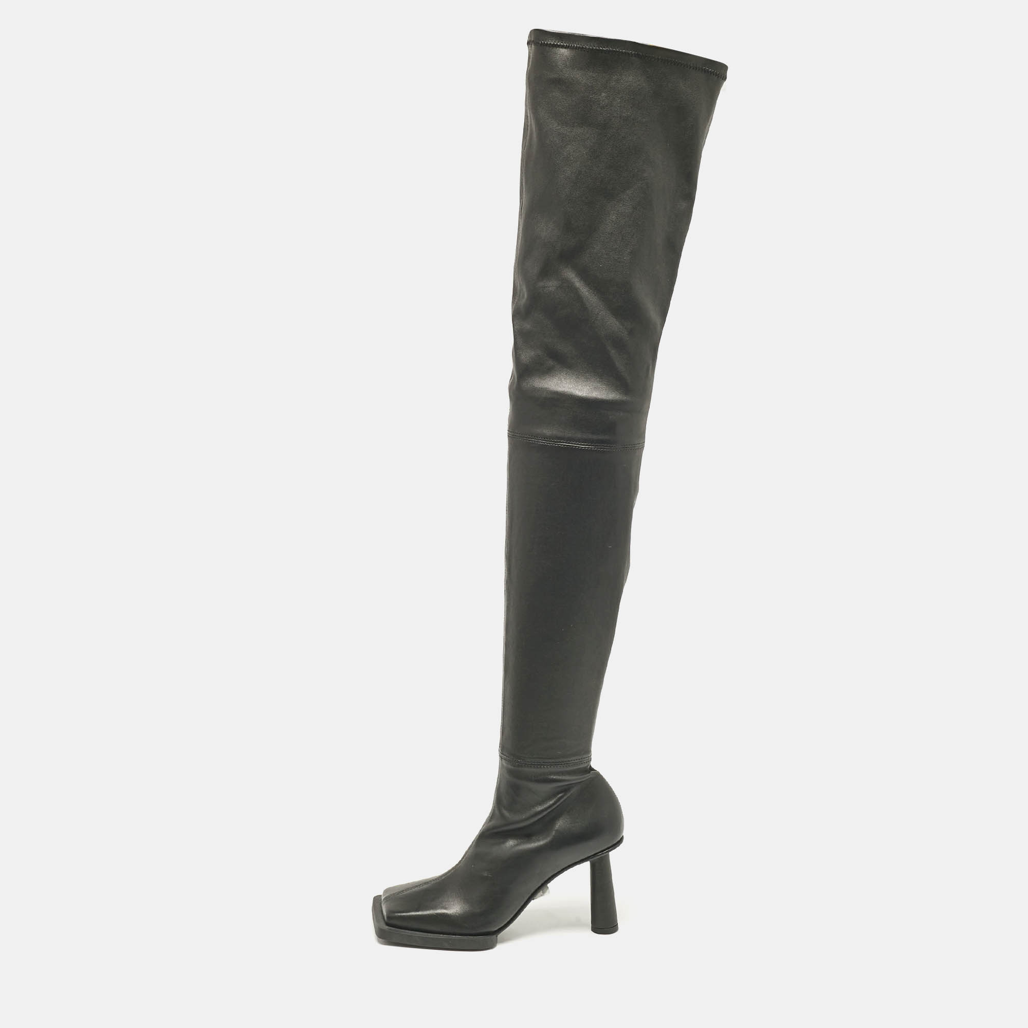 

Jacquemus Black Leather Over The Knee Boots Size