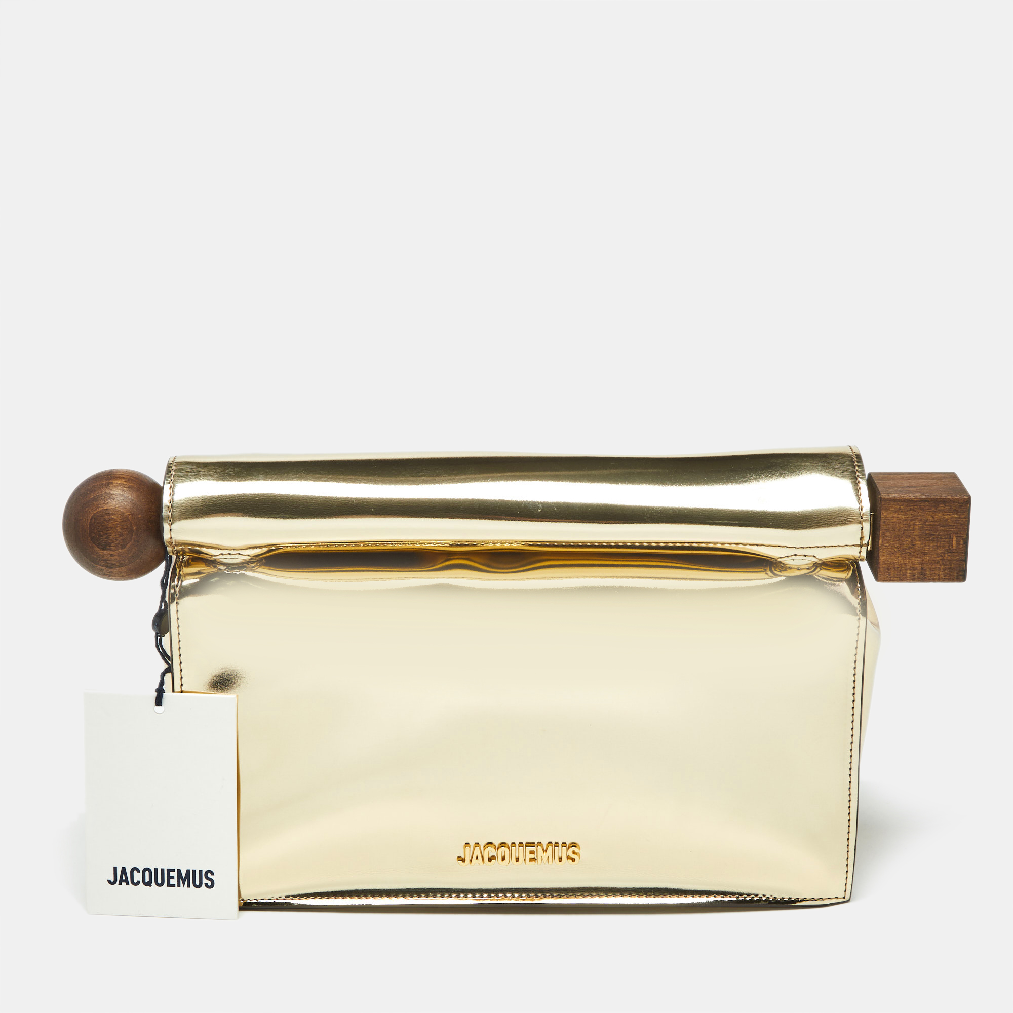 

Jacquemus Gold Patent Leather La Pochette Rond Clutch