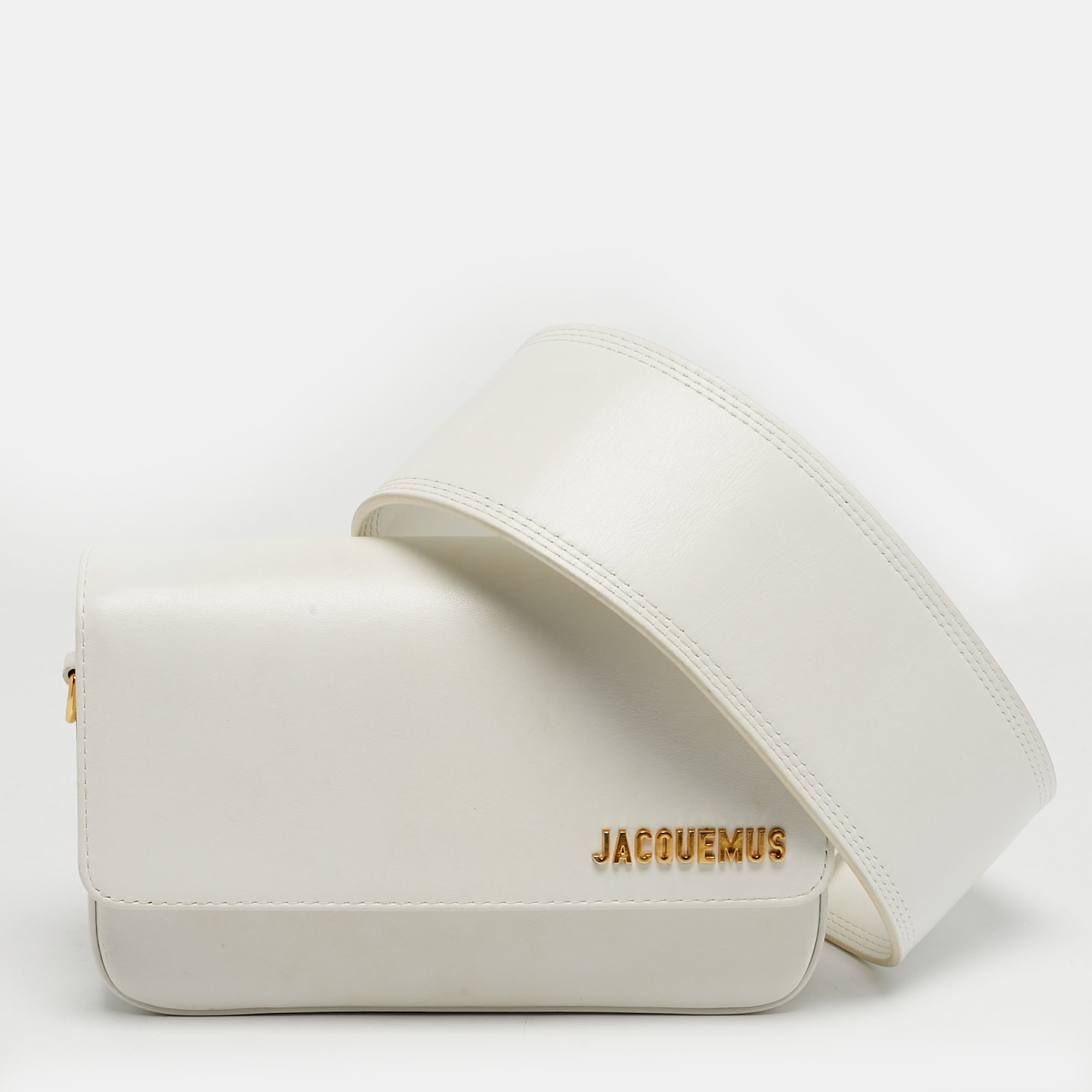 

Jacquemus Le Carinu Logo Off White Leather Shoulder Bag