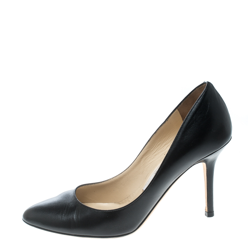 

Jimmy Choo Black Leather Gilbert Pumps Size