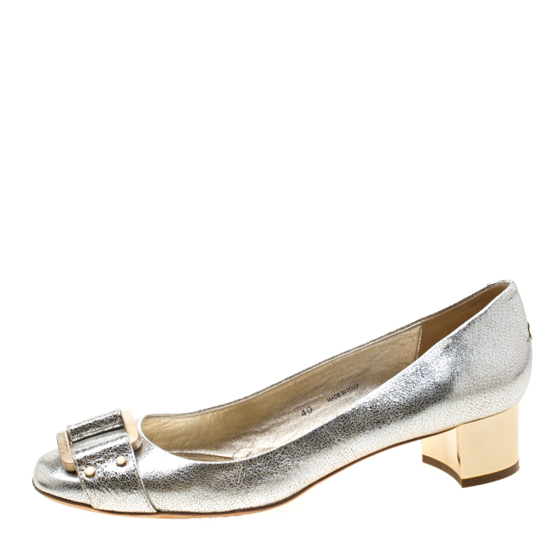 

Jimmy Choo Metallic Silver Foil Leather Buckle Detail Pumps Size