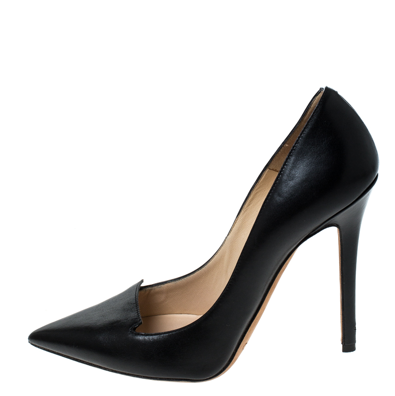 

Jimmy Choo Black Leather Pointed Toe Pumps Size