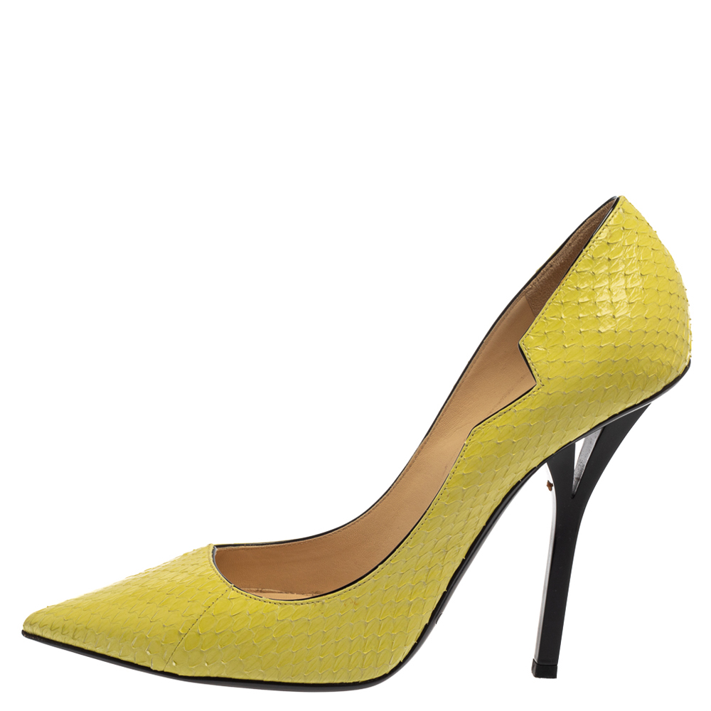 

Jimmy Choo Lemon Yellow Python Leather Pumps Size