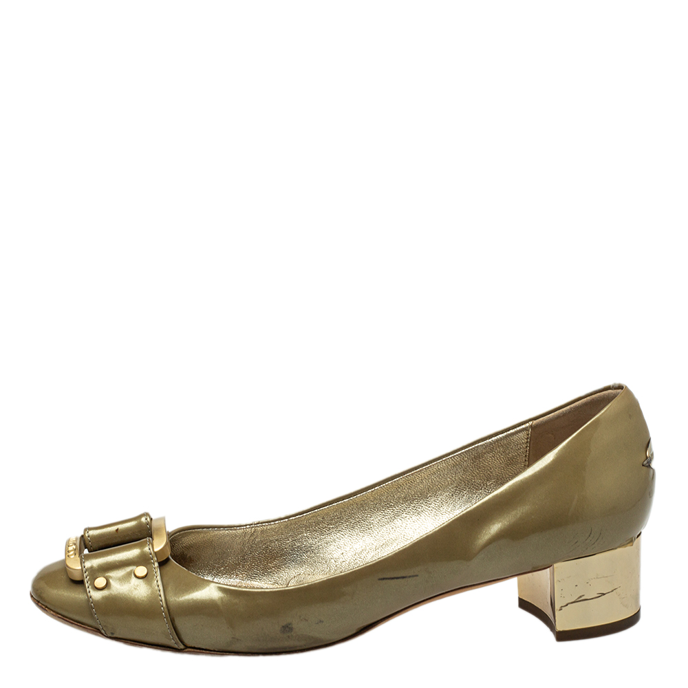 

Jimmy Choo Gold Patent Leather Pumps Size