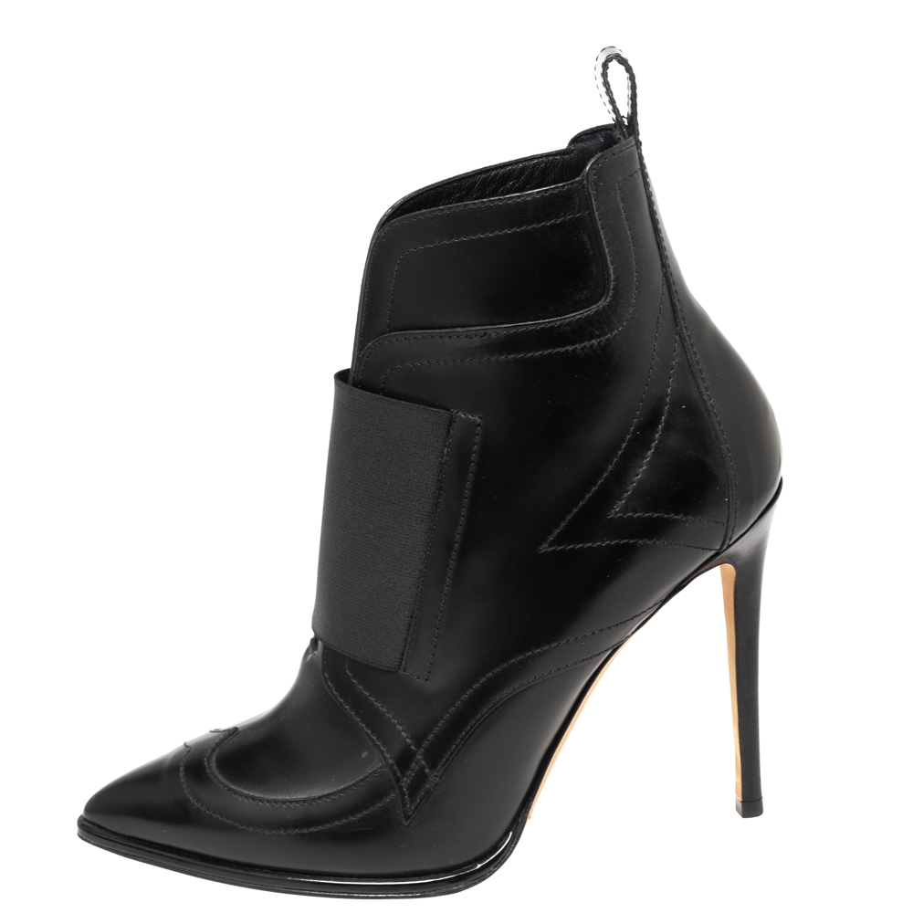 

Jimmy Choo Black Leather Mazzy Ankle Boots Size