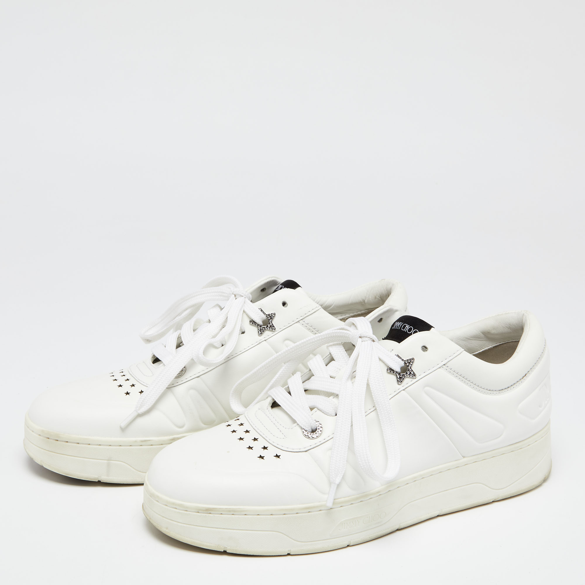 

Jimmy Choo White Leather Studded Hawaii/F Low Top Sneakers Size