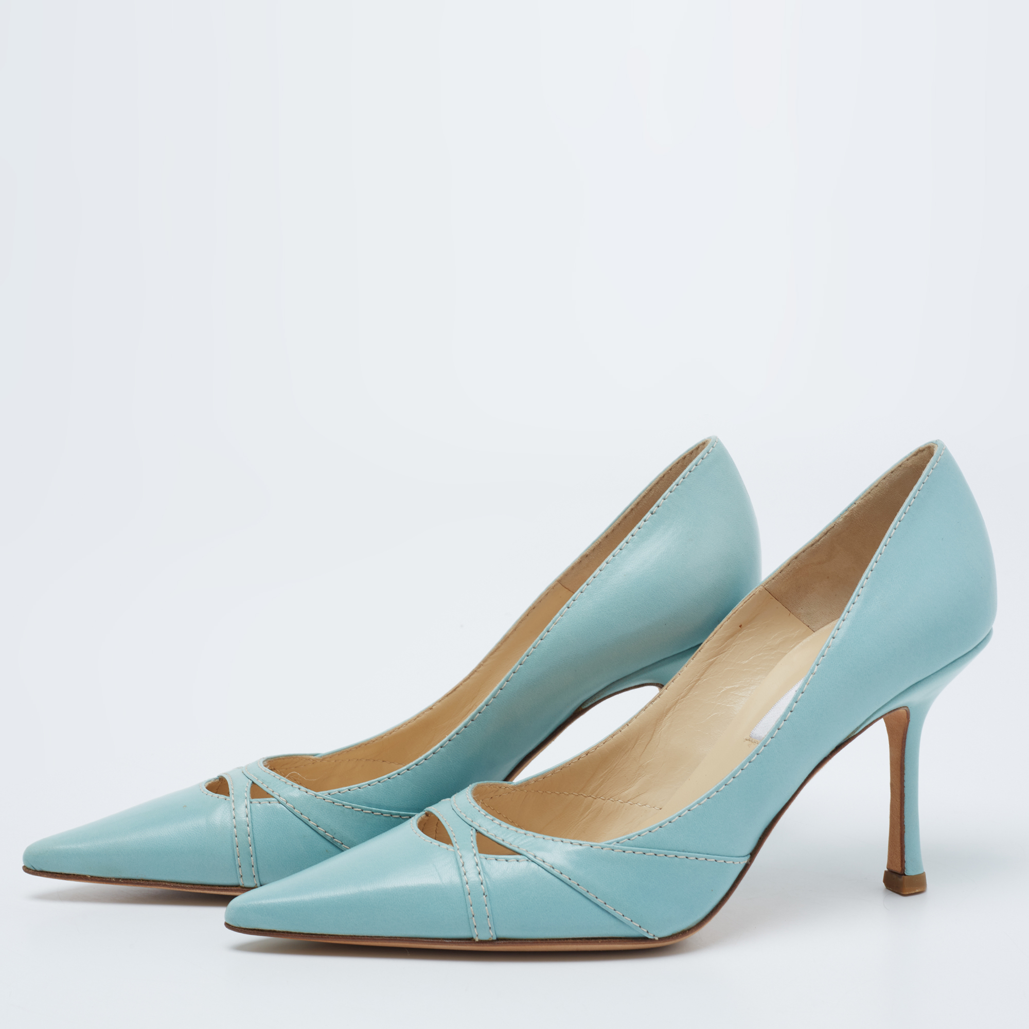 

Jimmy Choo Blue Leather Cut-Out Pointed Toe Pumps Size