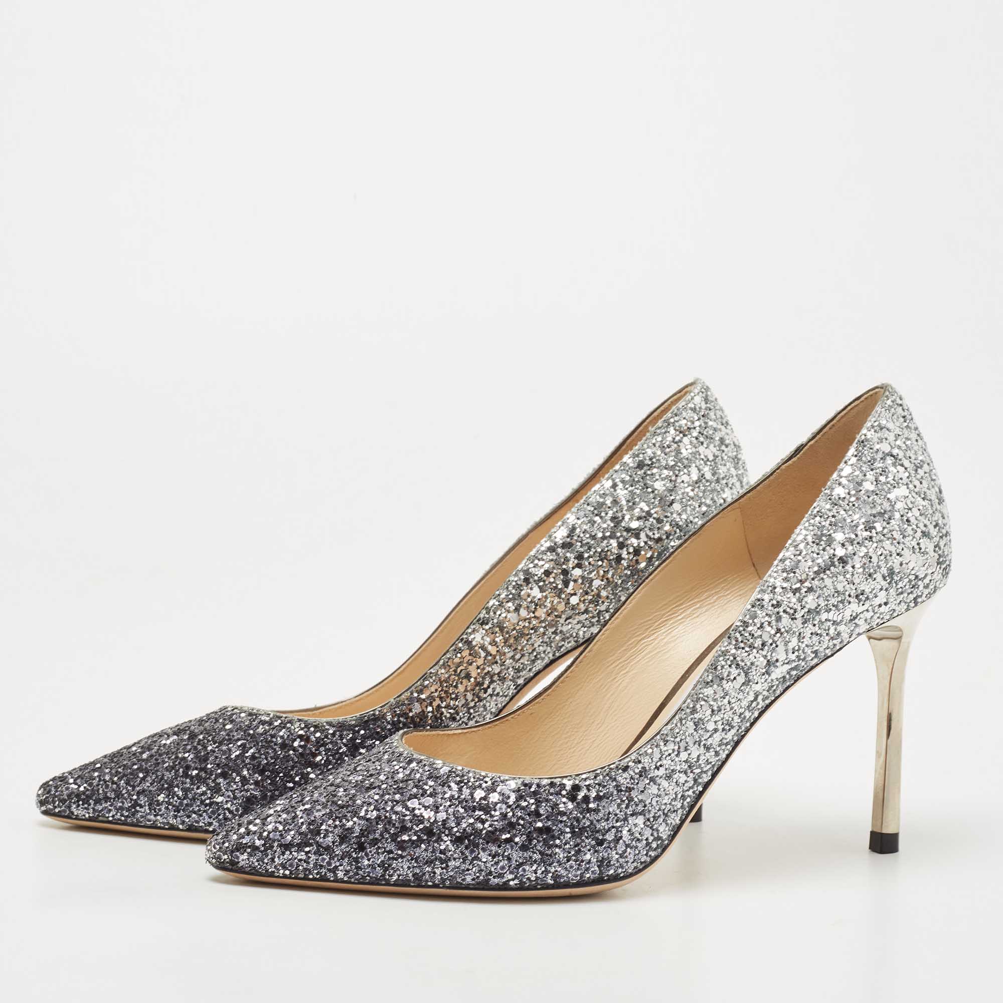 

Jimmy Choo Silver Coarse Glitter Romy Pumps Size