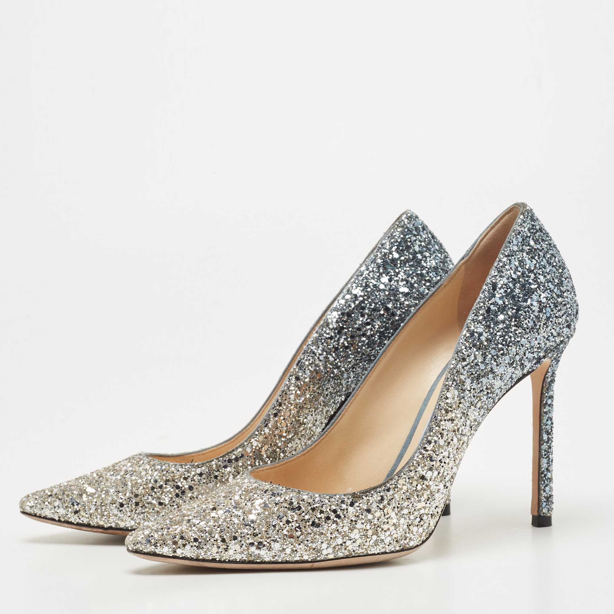 

Jimmy Choo Silver Coarse Glitter Romy Pumps Size