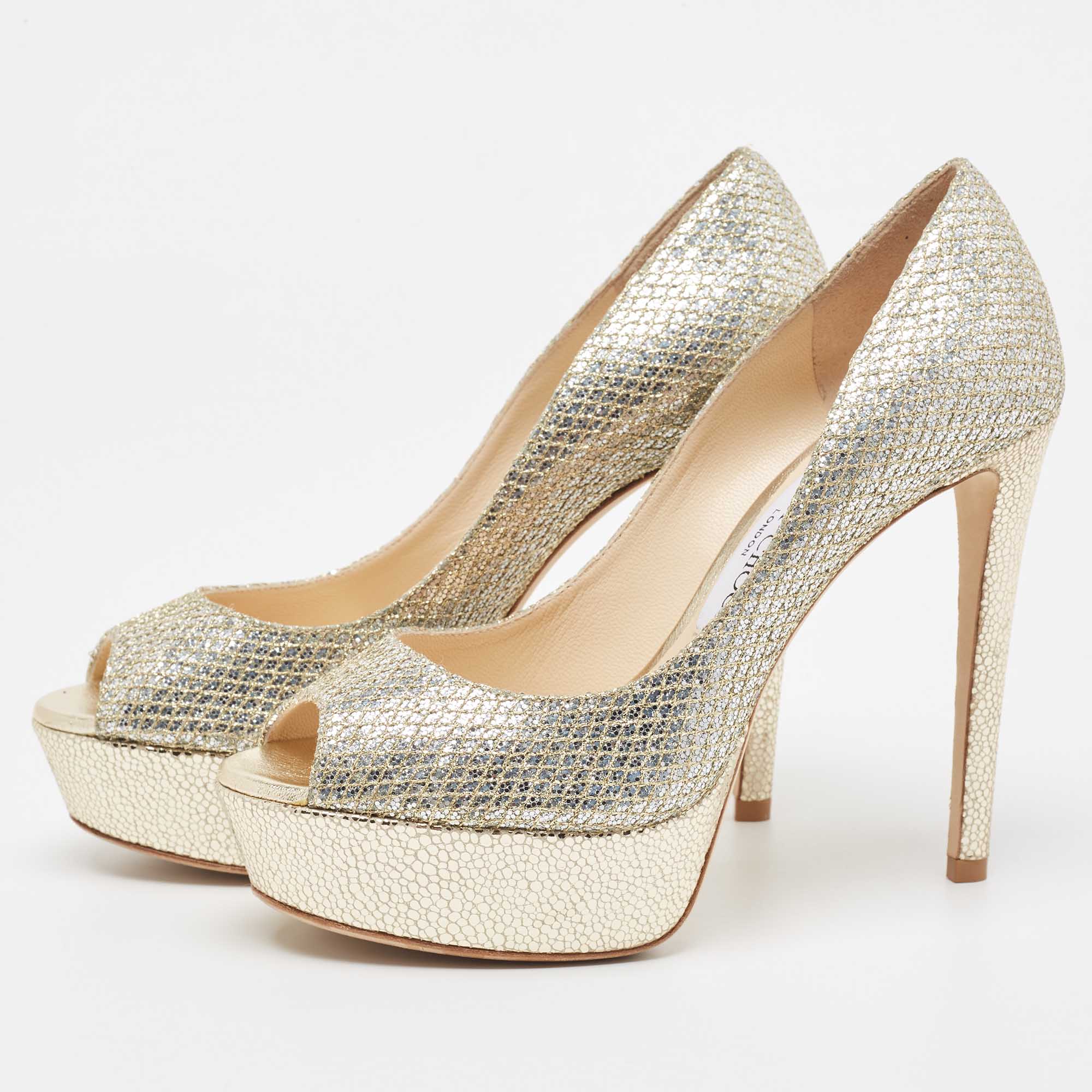 

Jimmy Choo Silver/Gold Coarse Glitter Jeanette Pumps Size