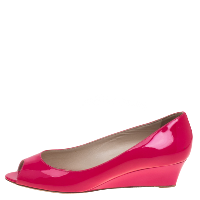 

Jimmy Choo Pink Patent Leather Bergen Peep Toe Wedges Size