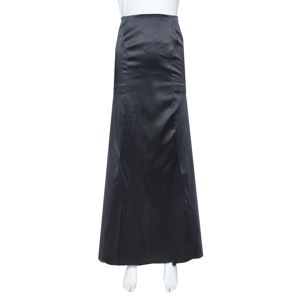 Click to view more detailed imagery on our partner's website Pre-owned Just Cavalli Black Satin Train Detail Maxi Skirt L