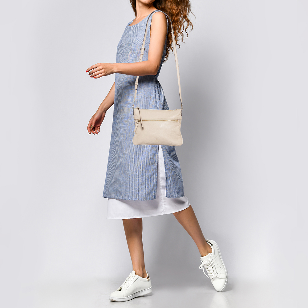 

Kate Spade Beige Leather Front Zip Crossbody Bag