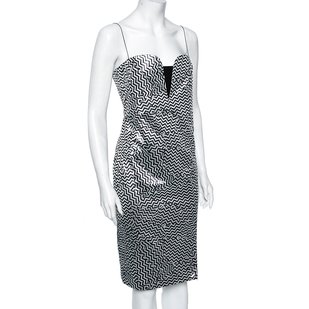 

Kenzo Silver-Black Zig Zag Pattern Jacquard Sleeveless Dress, Metallic