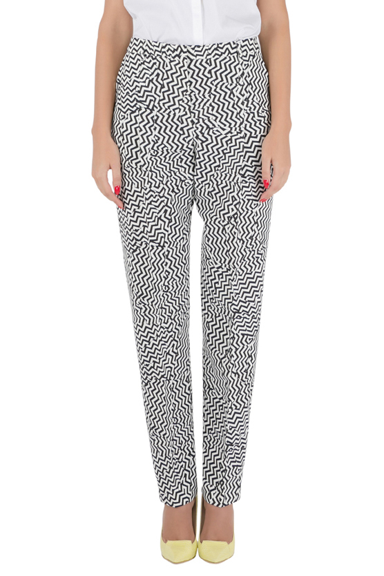 Pre Owned Kenzo Monochrome Chevron Print Crepe Tapered Trousers M