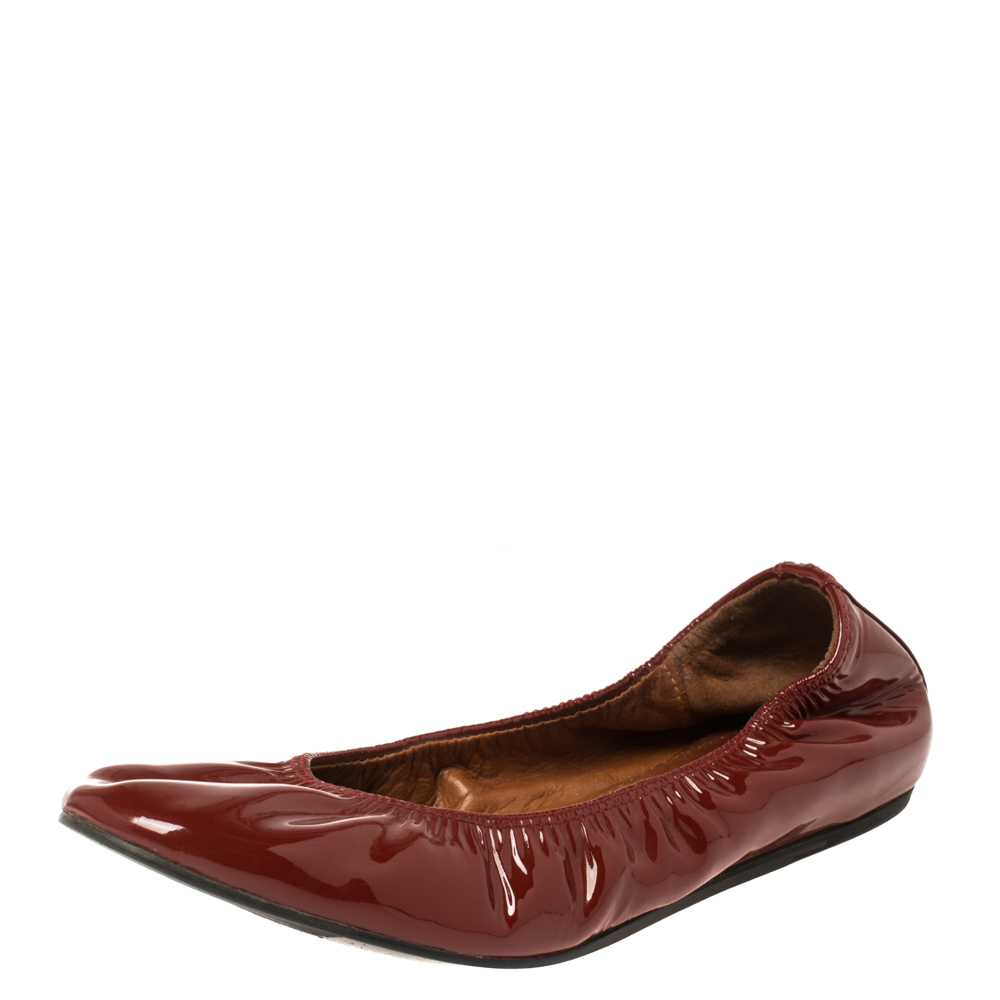 

Lanvin Red Patent Leather Scrunch Ballet Flats Size