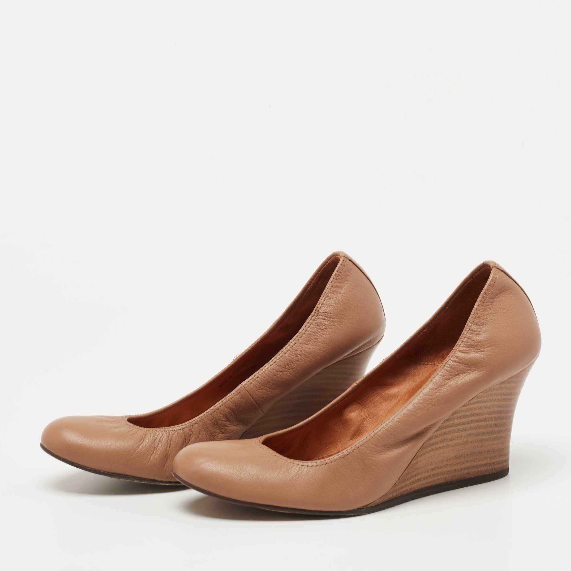 

Lanvin Brown Leather Wedge Pumps Size