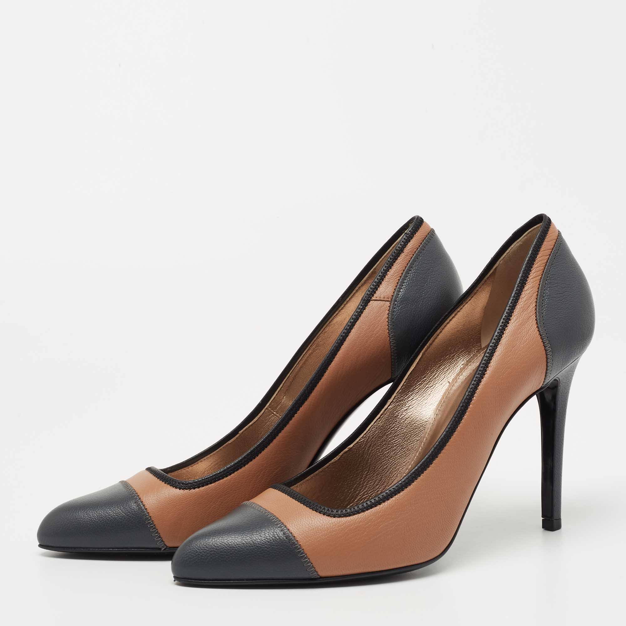 

Lanvin Beige/Blue Leather Pointed Toe Pumps Size, Brown