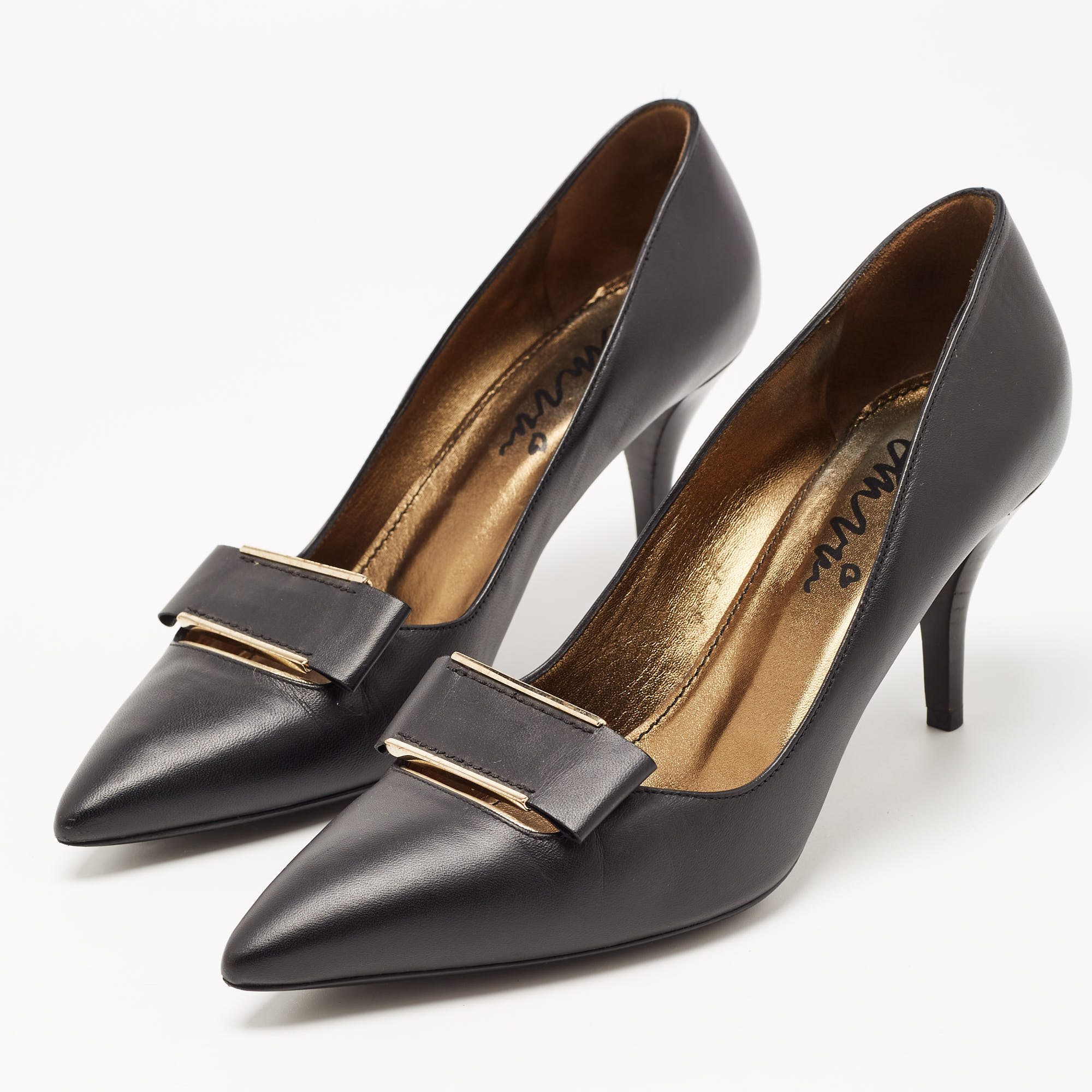 

Lanvin Black Leather Pointed Toe Pumps Size