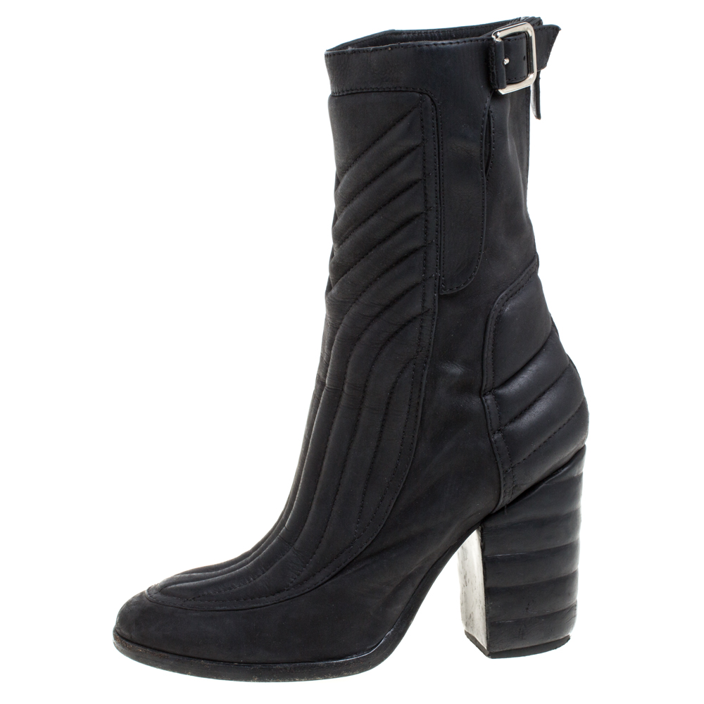 

Laurence Dacade Black Leather Buckle Detail Zipper Ankle Boots Size