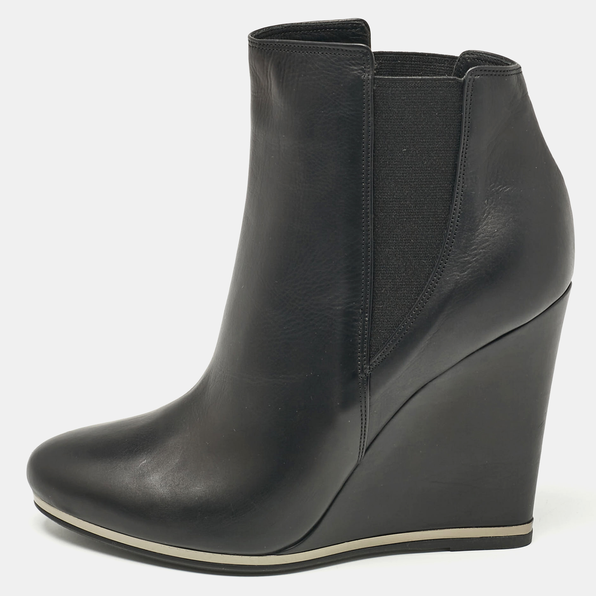 

Le Silla Black Leather Wedge Ankle Length Boots Size