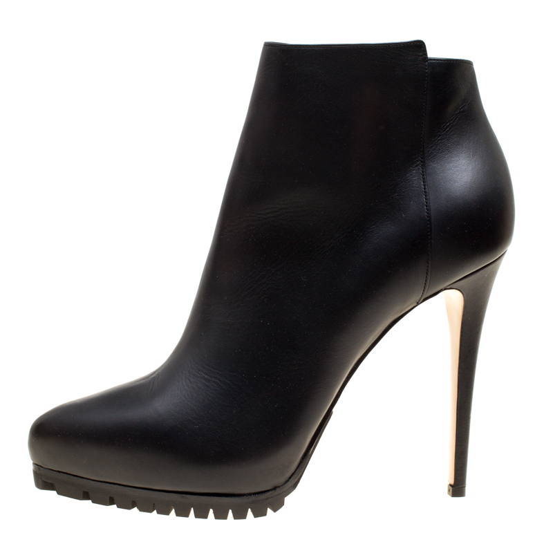 

Le Silla Black Leather Platform Ankle Boots Size