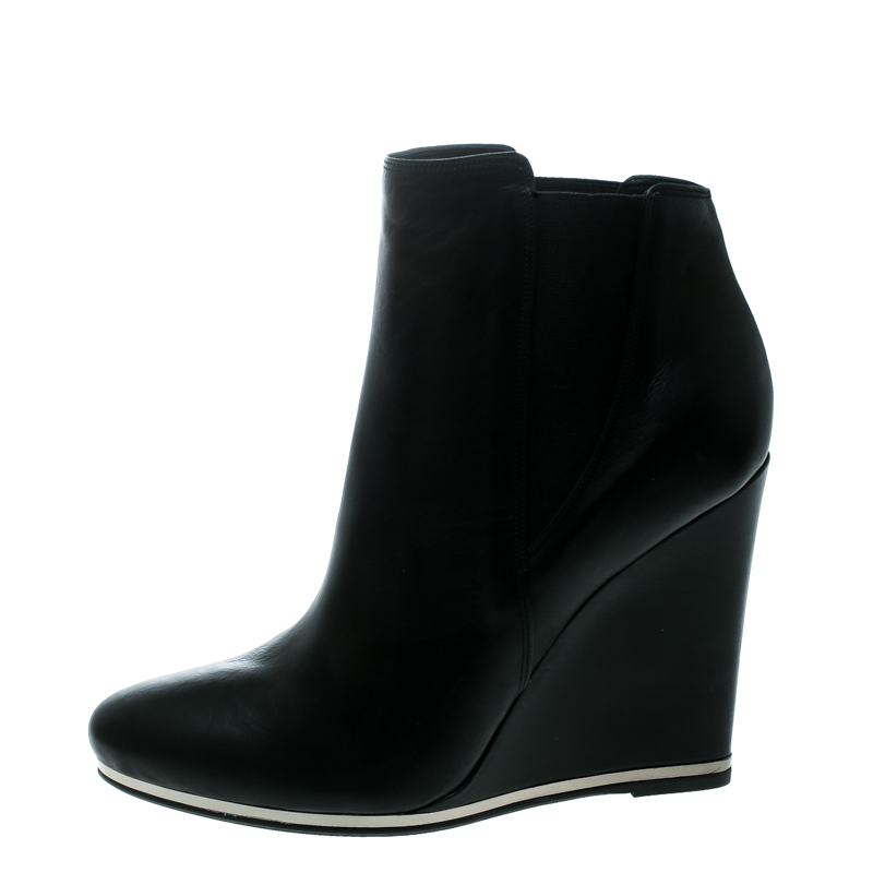 

Le Silla Black Leather Wedge Ankle Boots Size