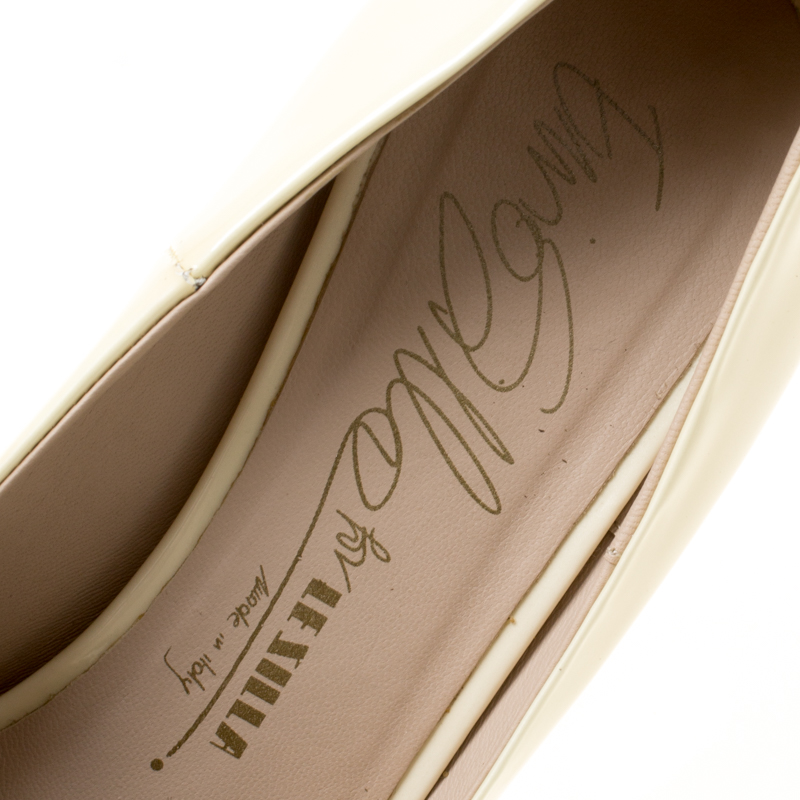 Pre-owned Le Silla Cream Patent Leather Peep Toe Platform Pumps Size 39