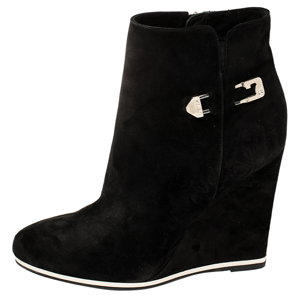 

Le Silla Black Suede Wedge Ankle Boots Size