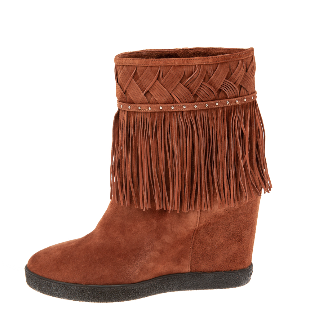 

Le Silla Brown Suede Fringe Ankle Boots Size