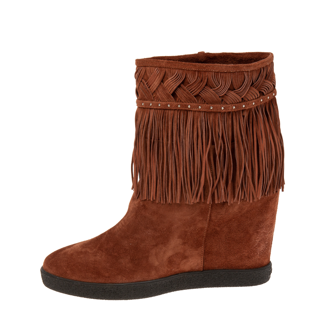 

Le Silla Brown Suede Fringe Ankle Boots Size