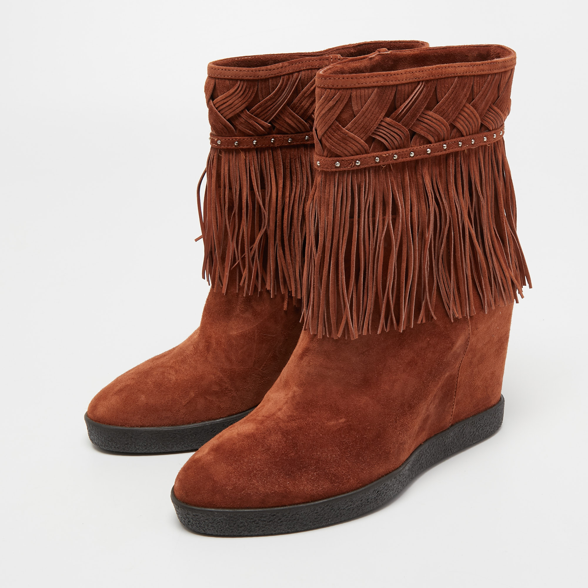 

Le Silla Brown Suede Fringe Ankle Boots Size