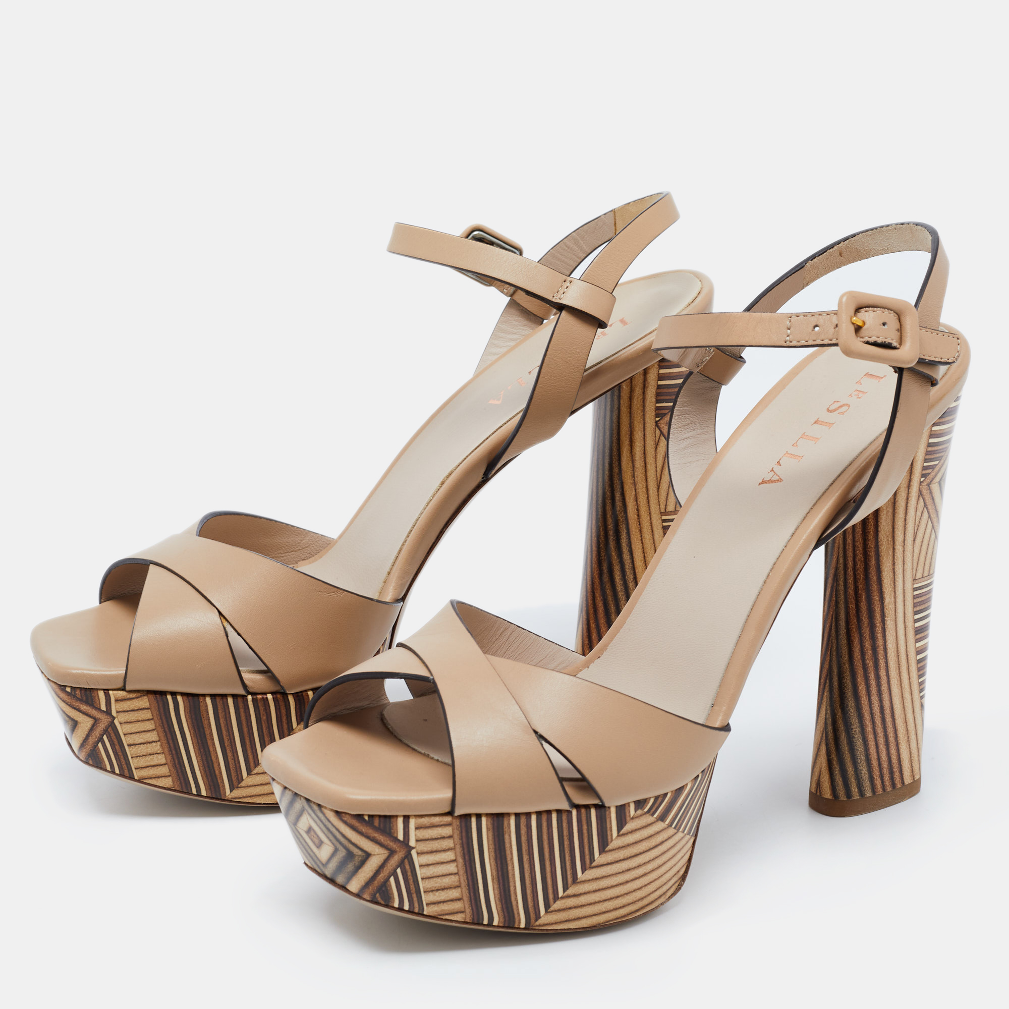 

Le Silla Beige Leather Cross Strap Platform Sandals Size