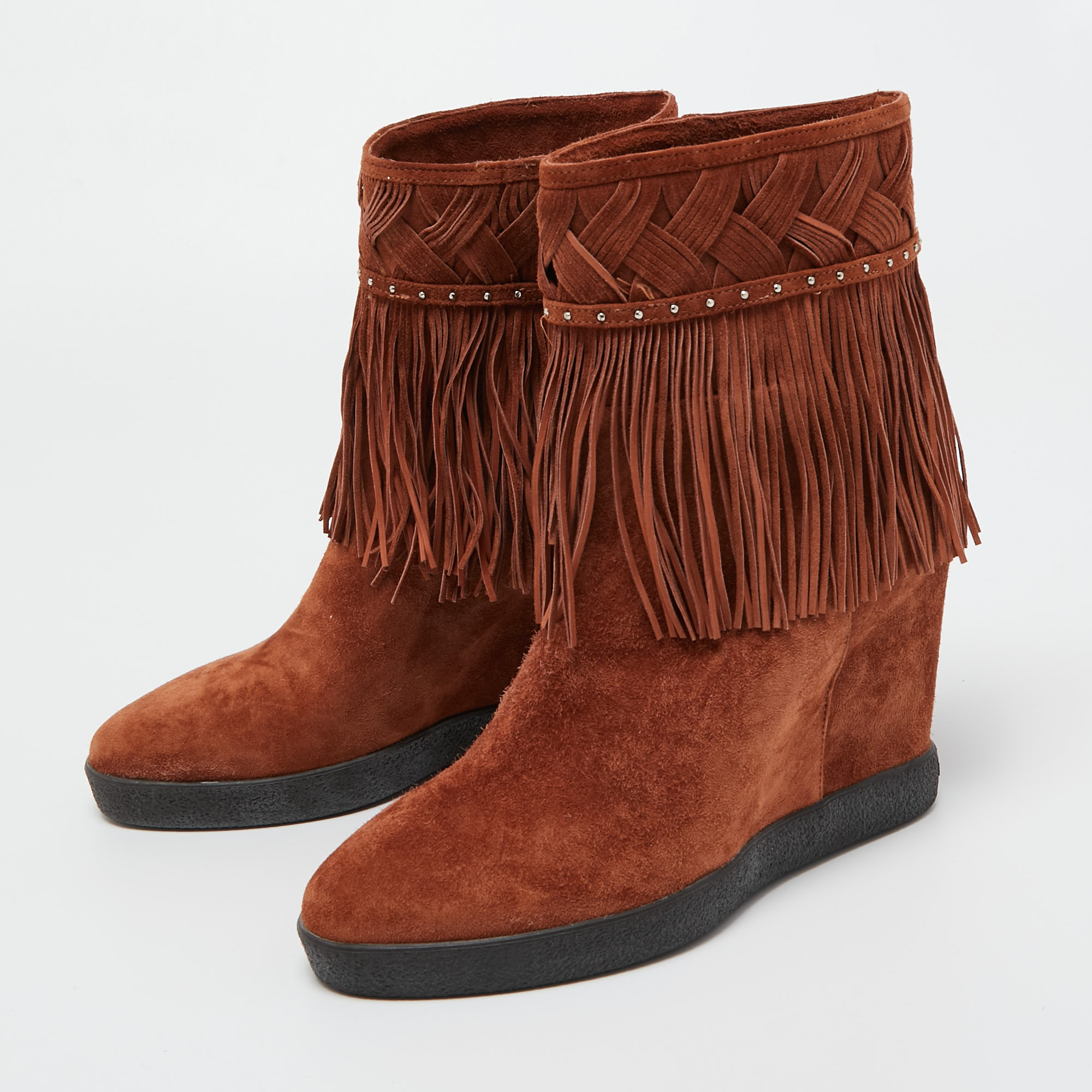 

Le Silla Brown Suede Fringe Ankle Boots Size