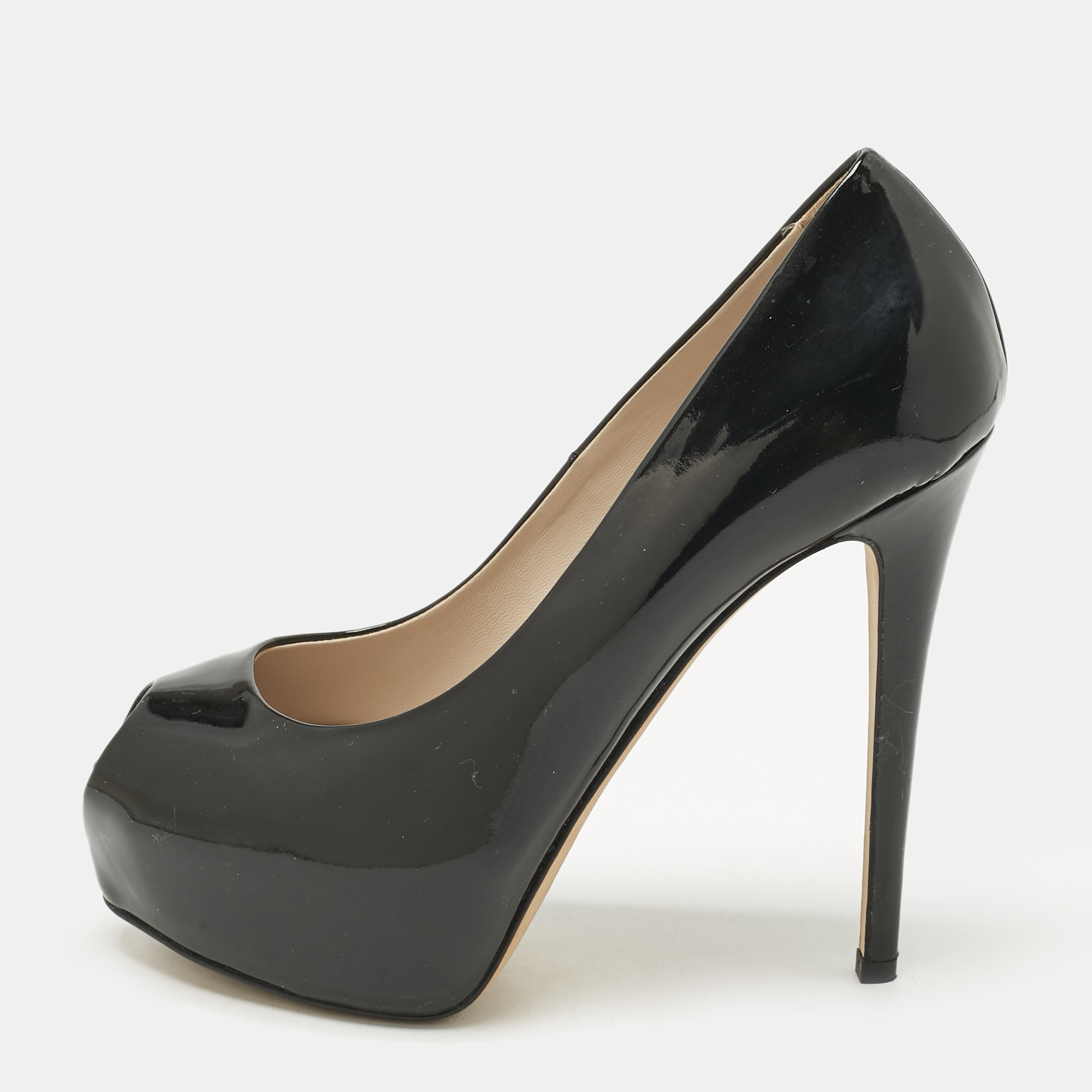 

Le Silla Black Patent Leather Gabry Platform Pumps Size