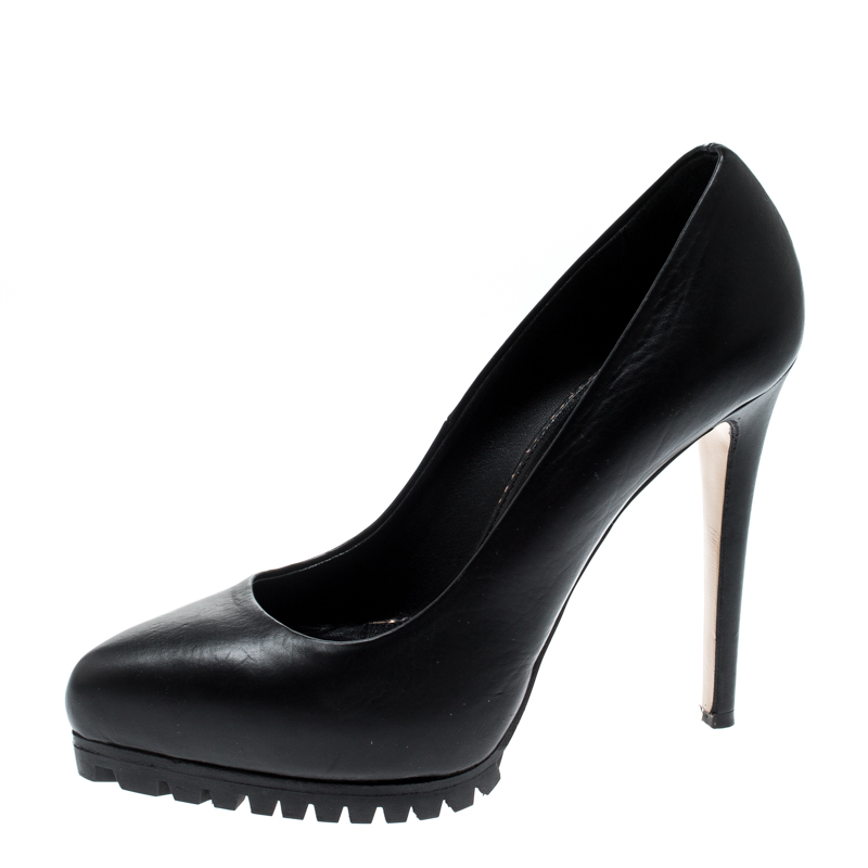 

Le Silla Black Leather Platform Pumps Size