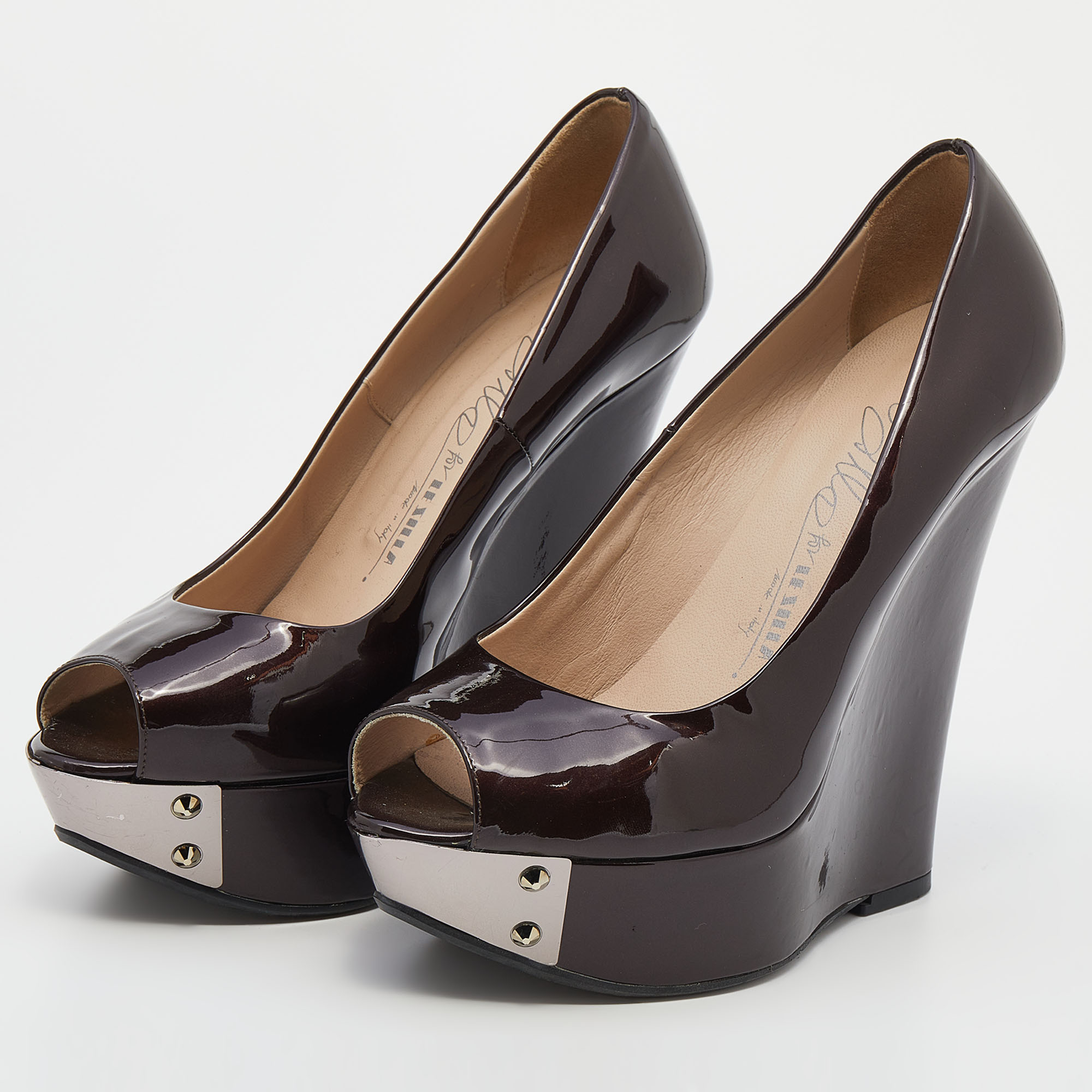 

Le Silla Burgundy Patent Leather Wedge Peep Toe Pumps Size