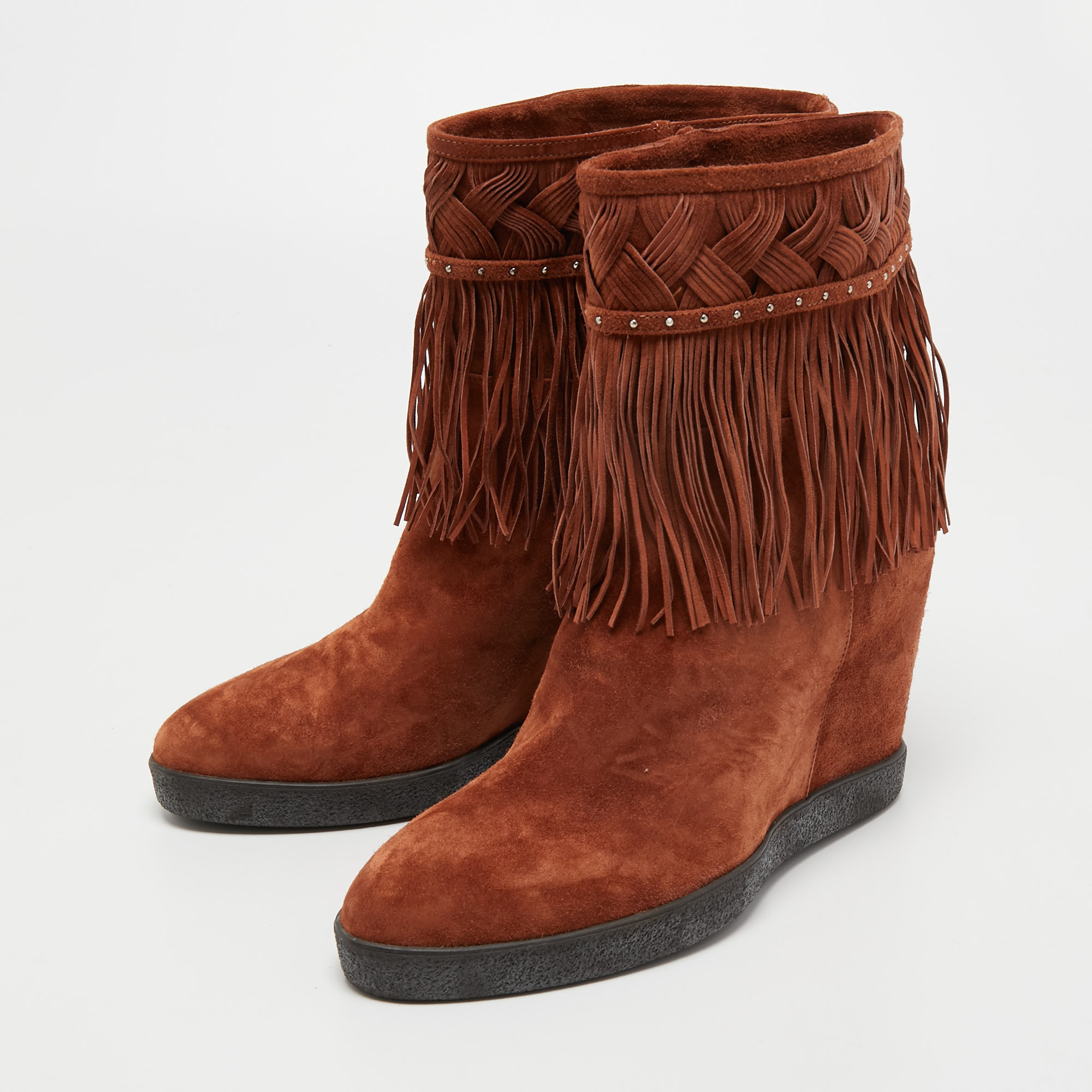 

Le Silla Brown Suede Fringed Wedge Boots Size