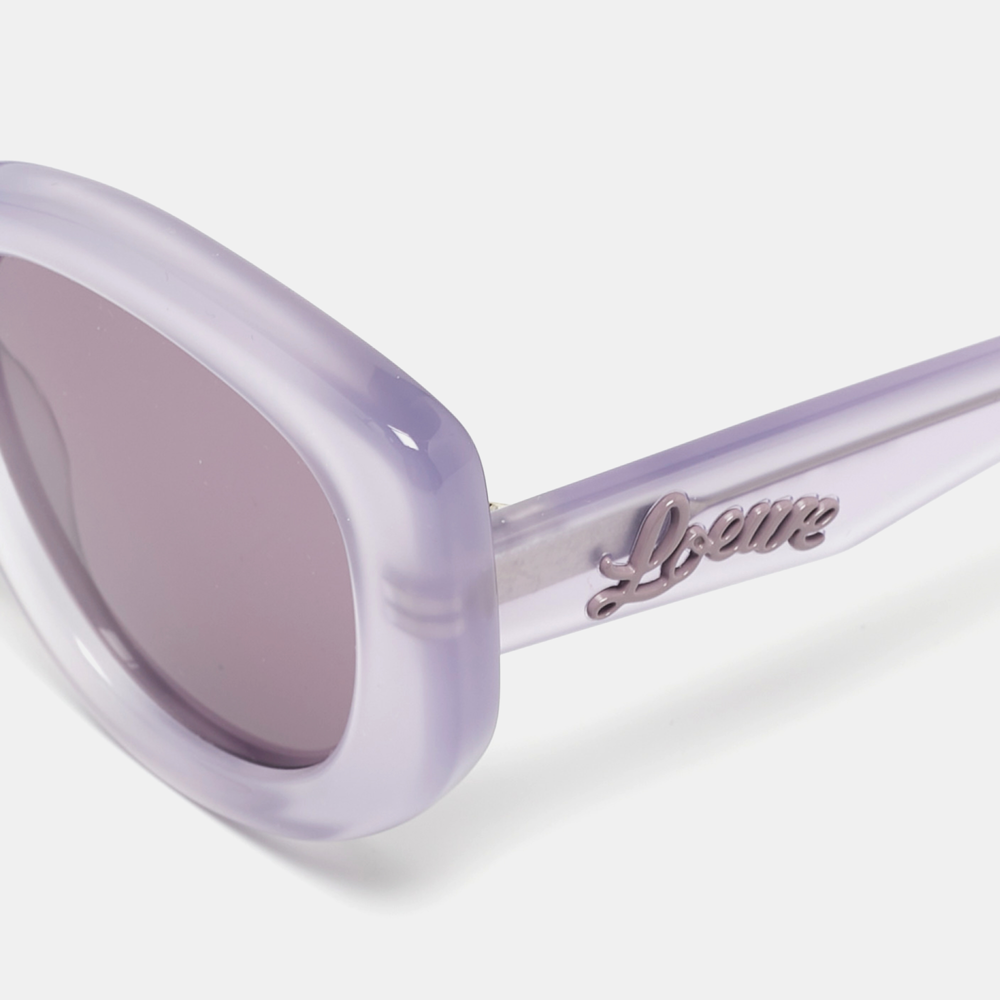 

Loewe Lilac LW401001 Curvy Butterfly Sunglasses, Purple