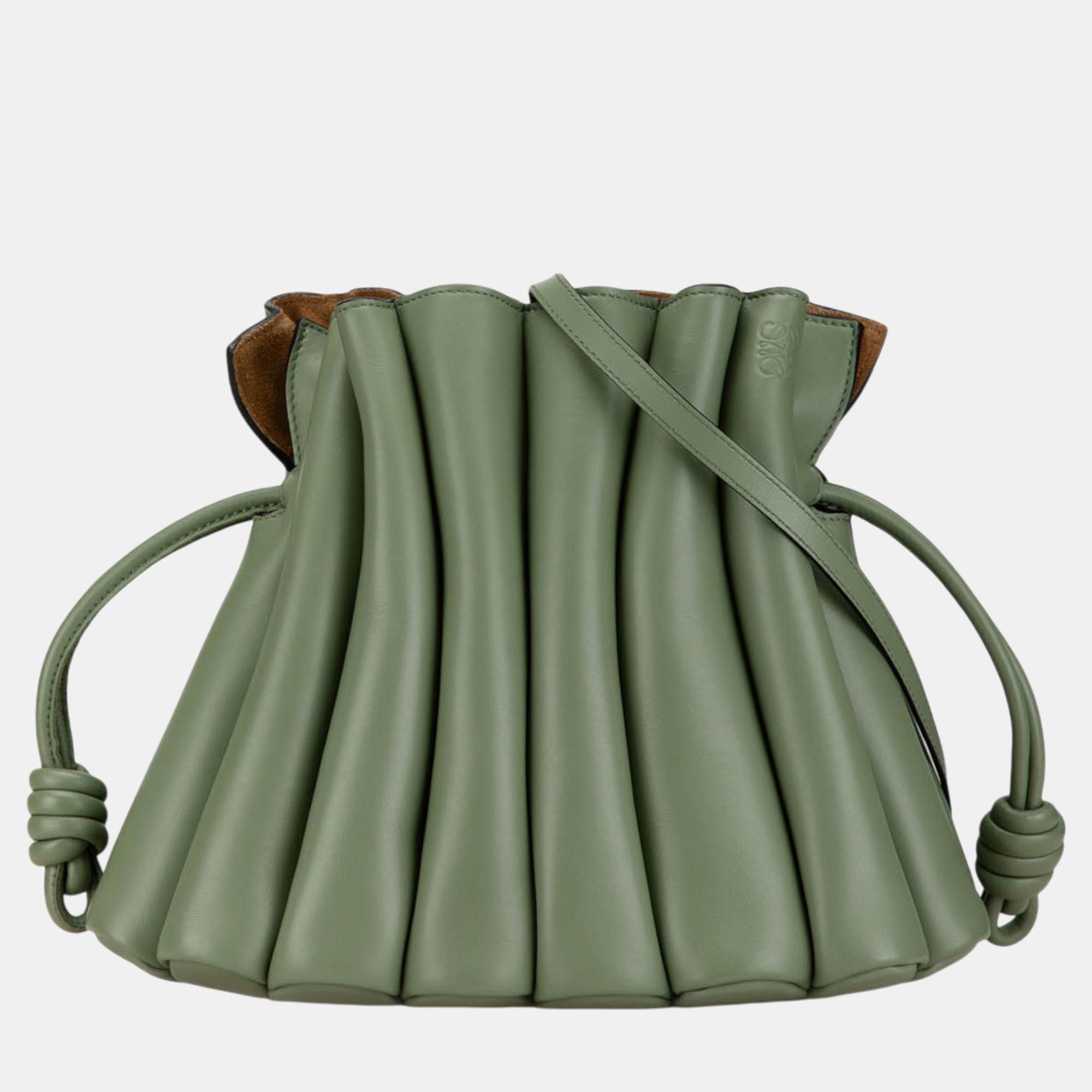 

Loewe Green Calfskin Ondas Flamenco Knot Crossbody