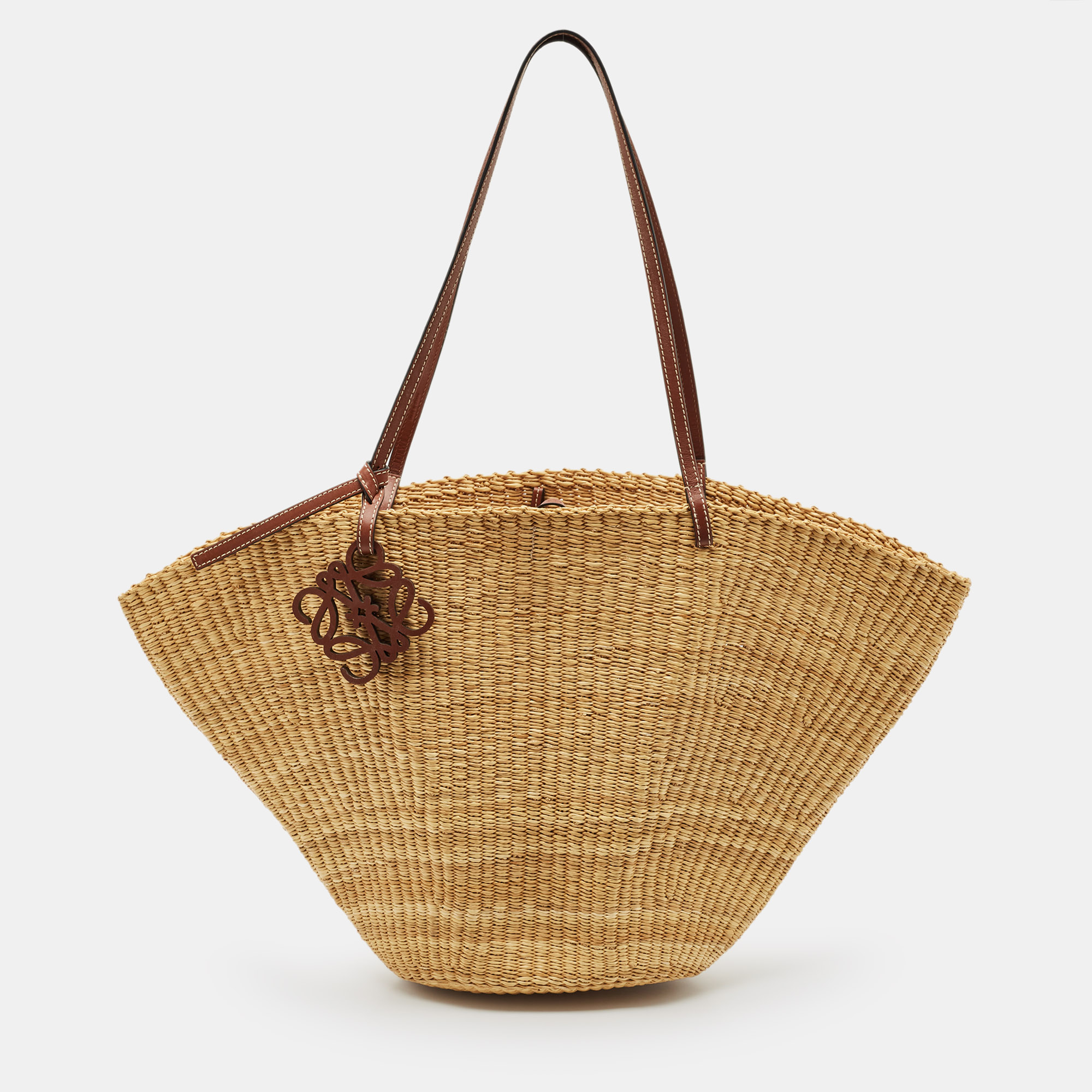 

Loewe Natural/Tan Woven Raffia Shell Basket Bag